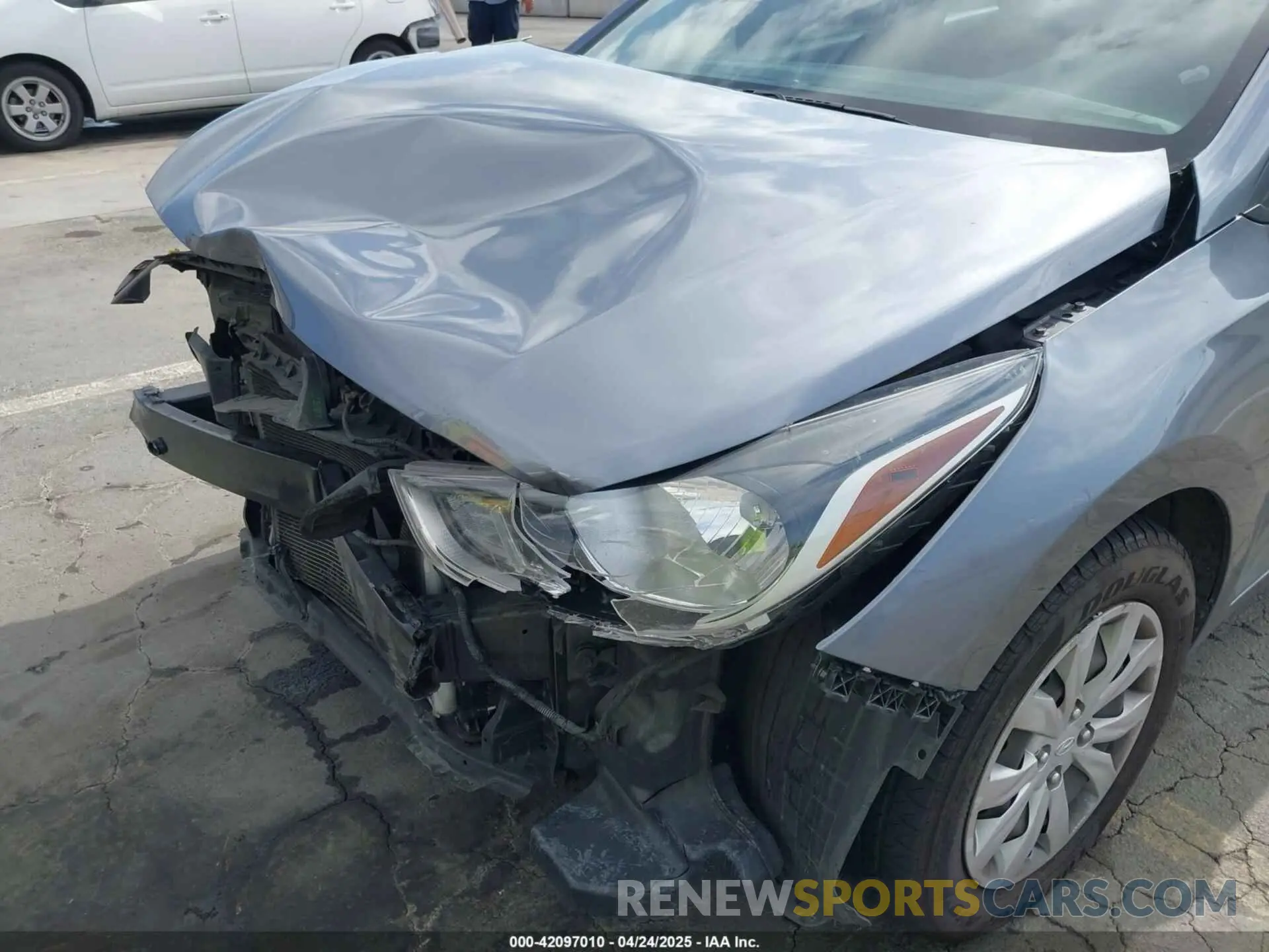 6 Photograph of a damaged car 3KPC24A39KE072252 HYUNDAI ACCENT 2019