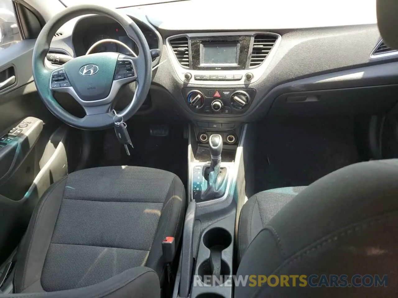 8 Фотография поврежденного автомобиля 3KPC24A3XKE080702 HYUNDAI ACCENT 2019