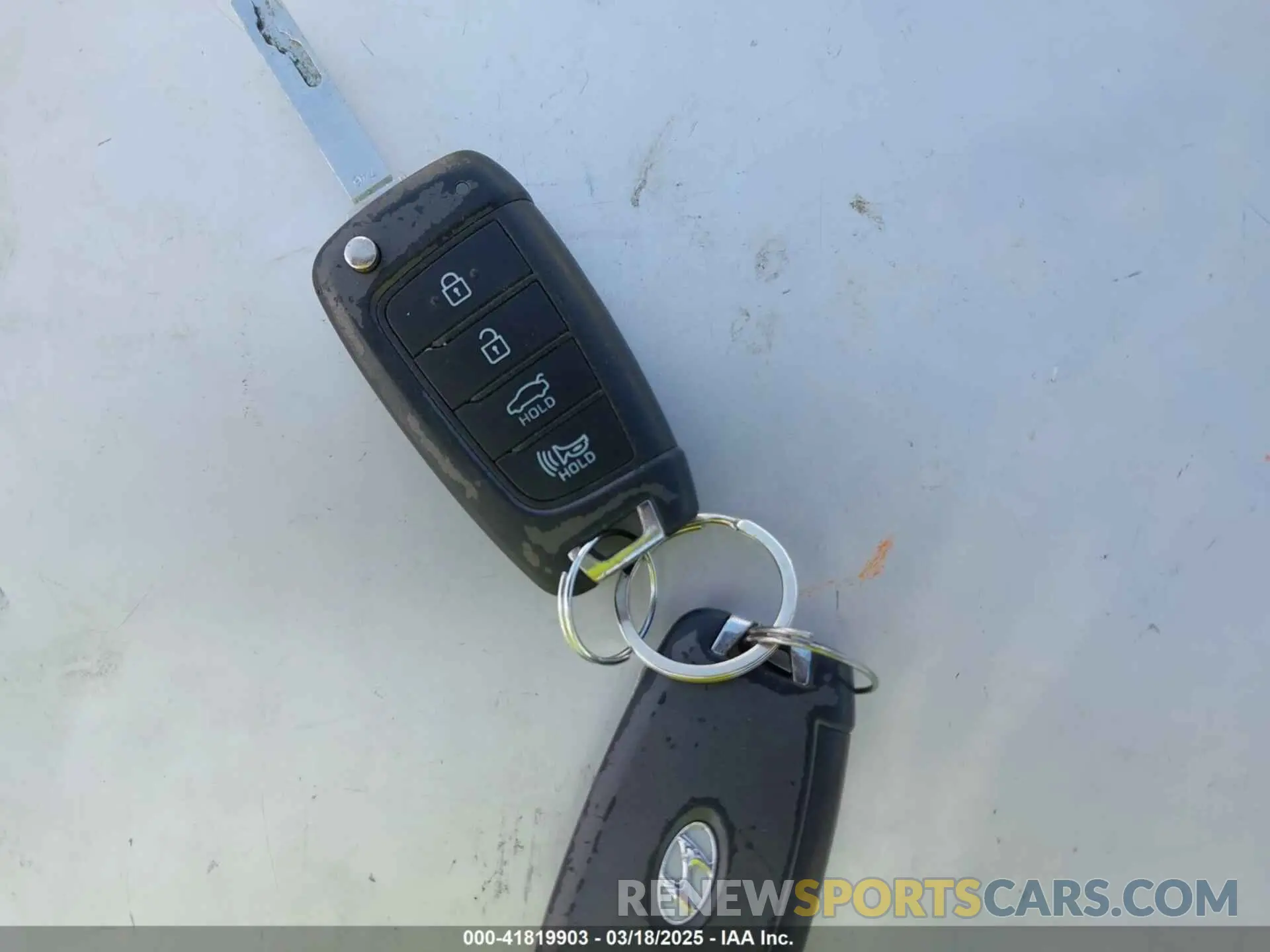 11 Photograph of a damaged car 3KPC24A60LE094667 HYUNDAI ACCENT 2020