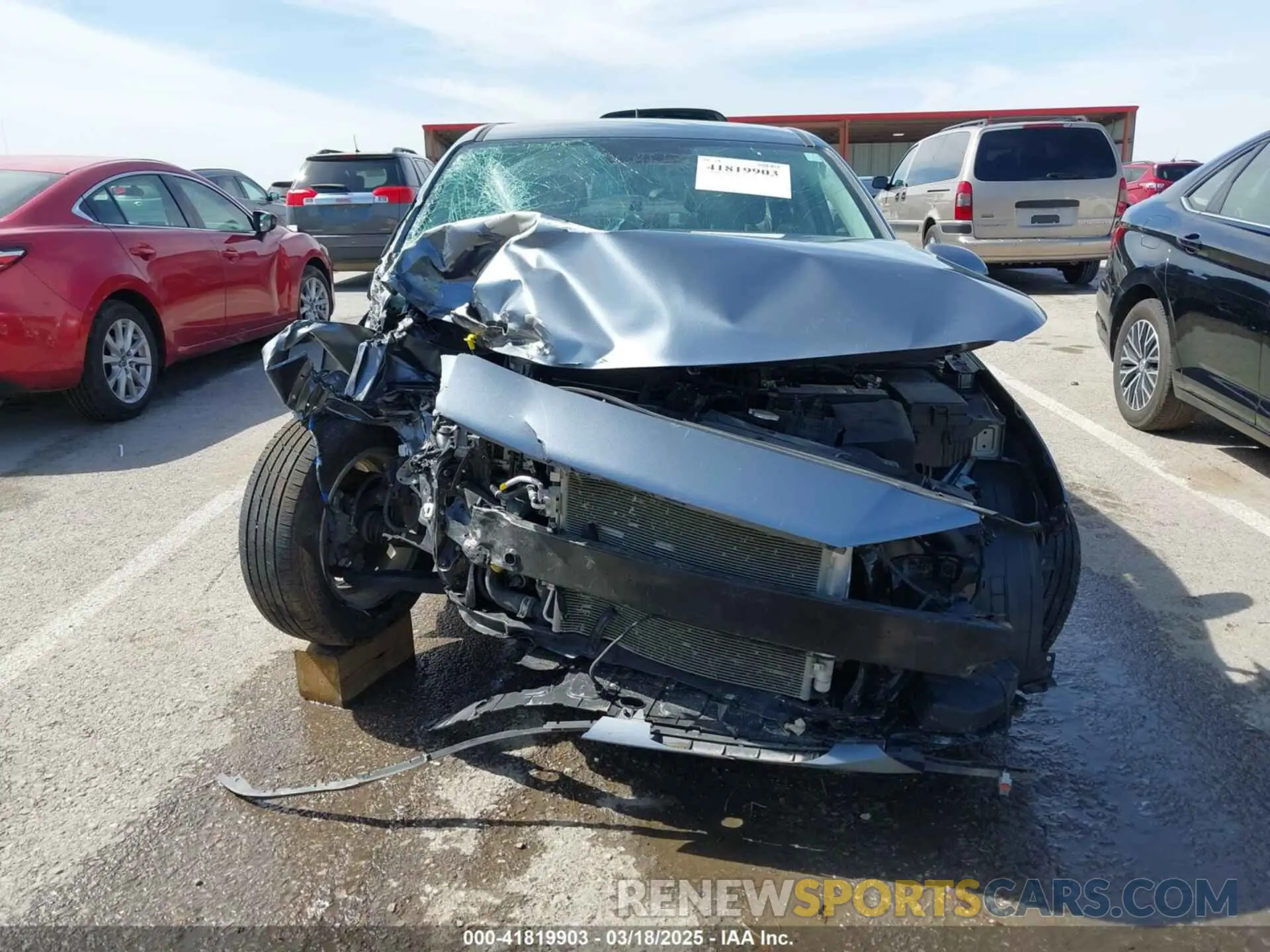13 Photograph of a damaged car 3KPC24A60LE094667 HYUNDAI ACCENT 2020