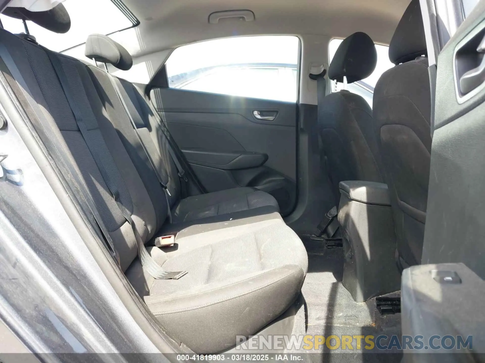 8 Photograph of a damaged car 3KPC24A60LE094667 HYUNDAI ACCENT 2020