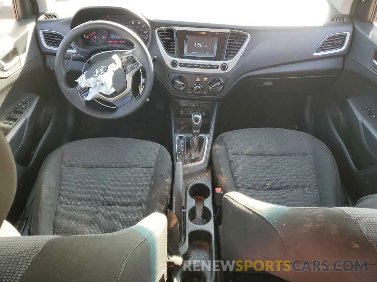 8 Фотография поврежденного автомобиля 3KPC24A60LE099190 HYUNDAI ACCENT 2020