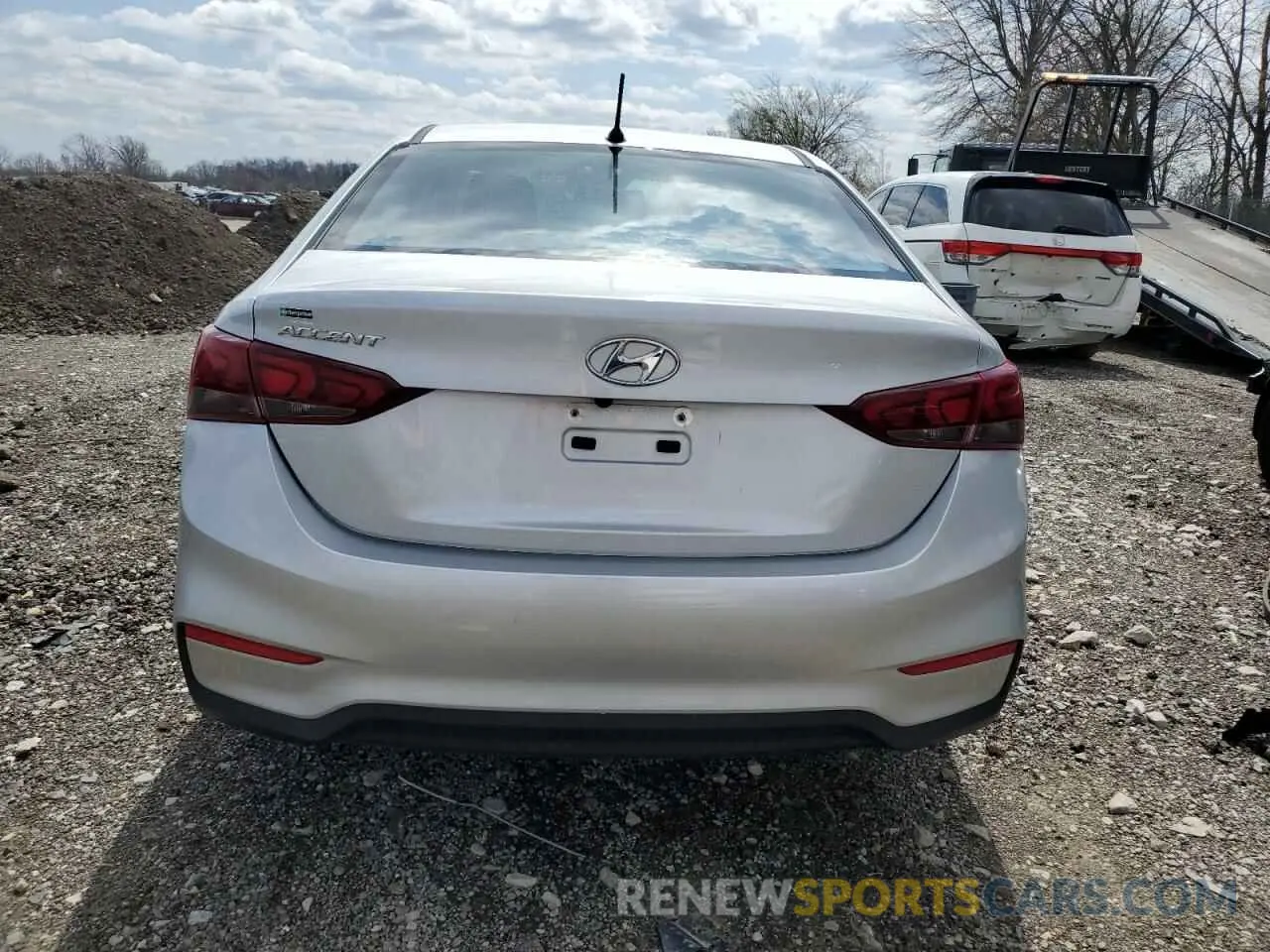 6 Photograph of a damaged car 3KPC24A60LE103836 HYUNDAI ACCENT 2020