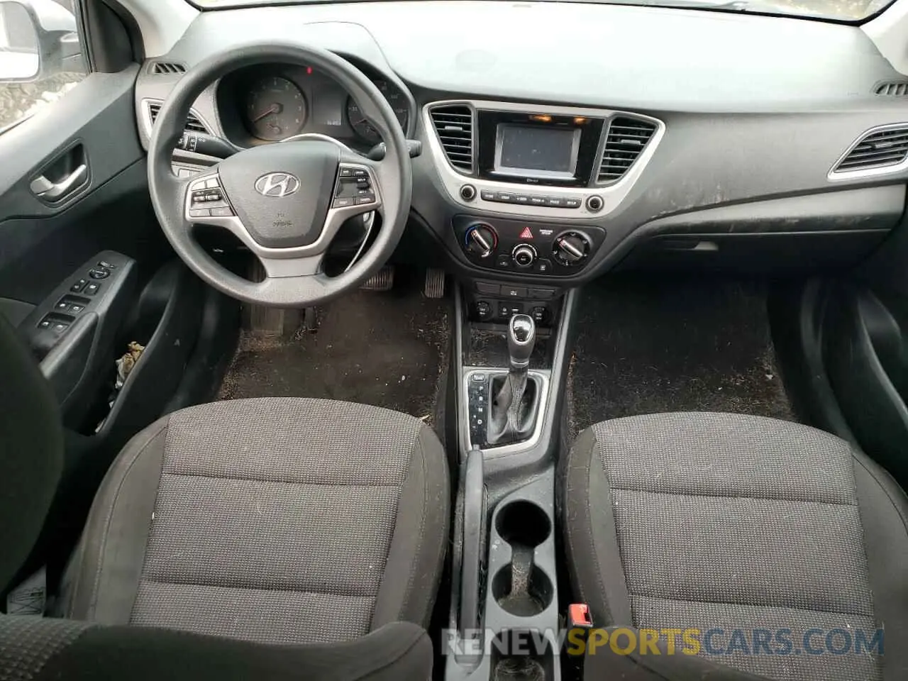 8 Photograph of a damaged car 3KPC24A60LE103836 HYUNDAI ACCENT 2020