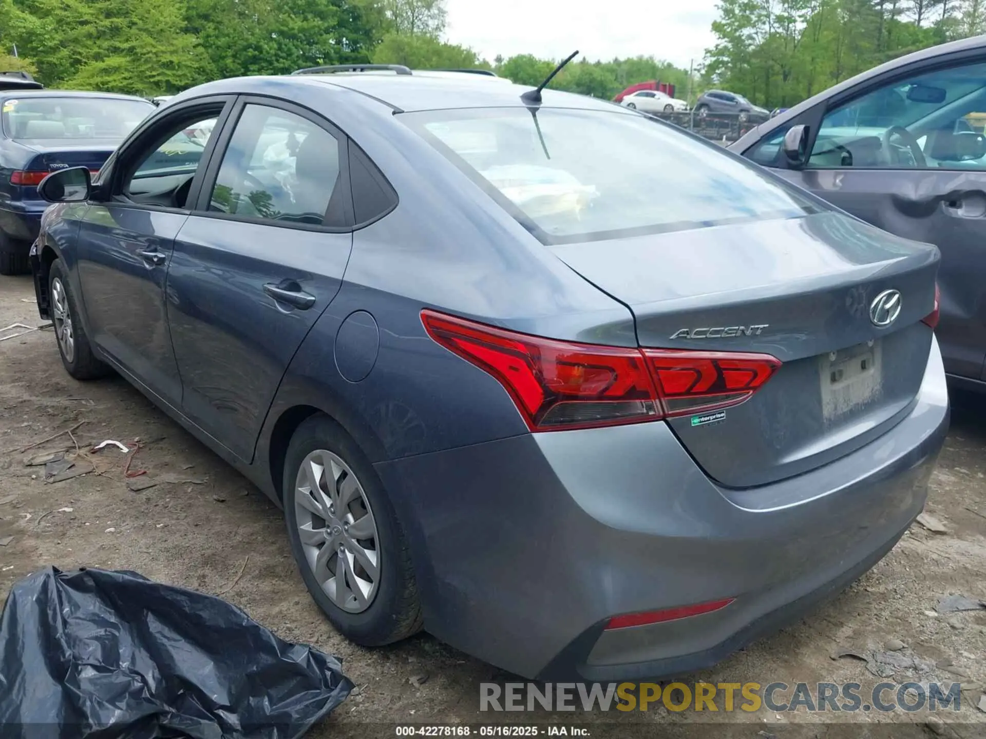 3 Фотография поврежденного автомобиля 3KPC24A60LE114139 HYUNDAI ACCENT 2020
