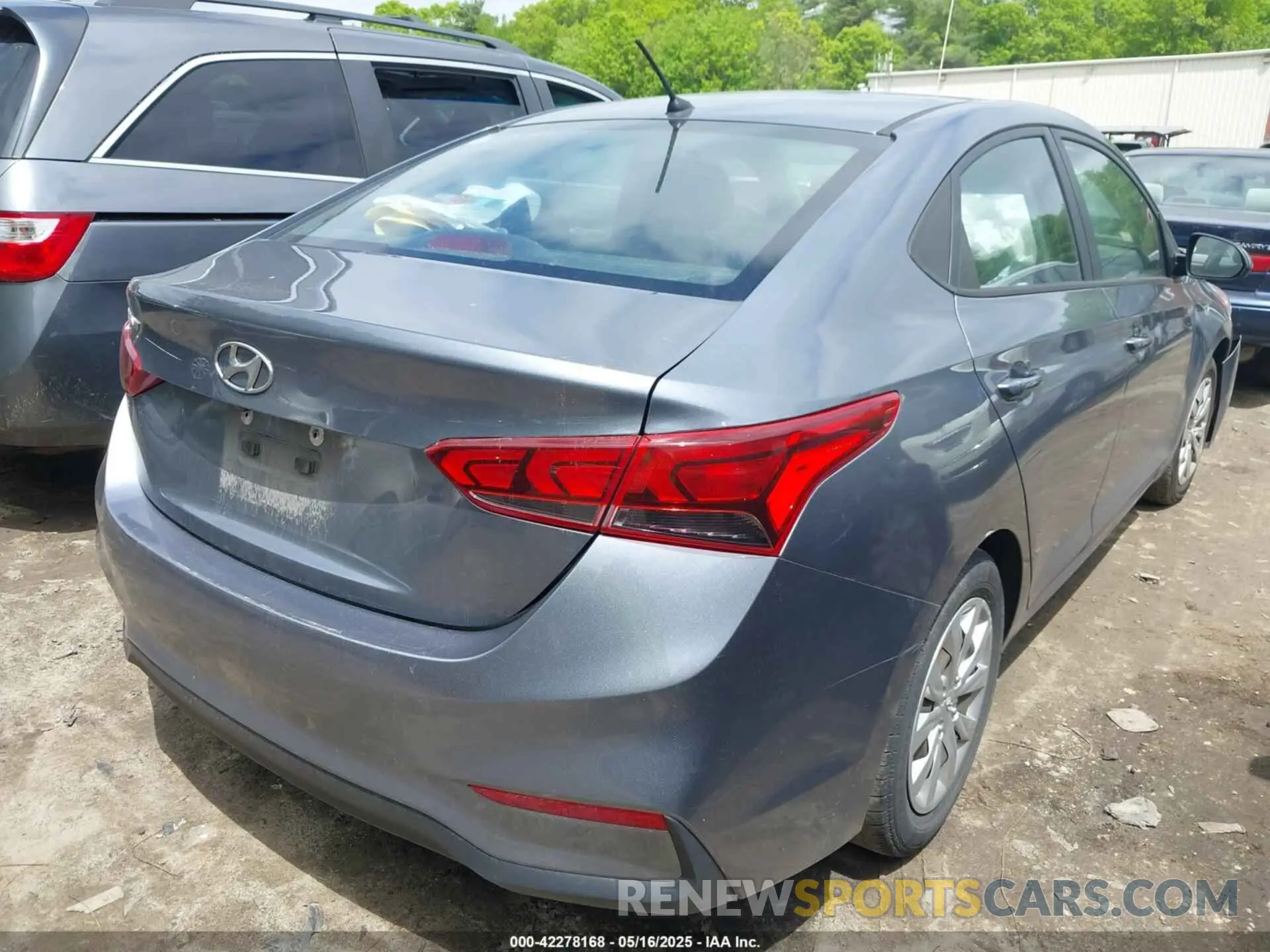 4 Фотография поврежденного автомобиля 3KPC24A60LE114139 HYUNDAI ACCENT 2020