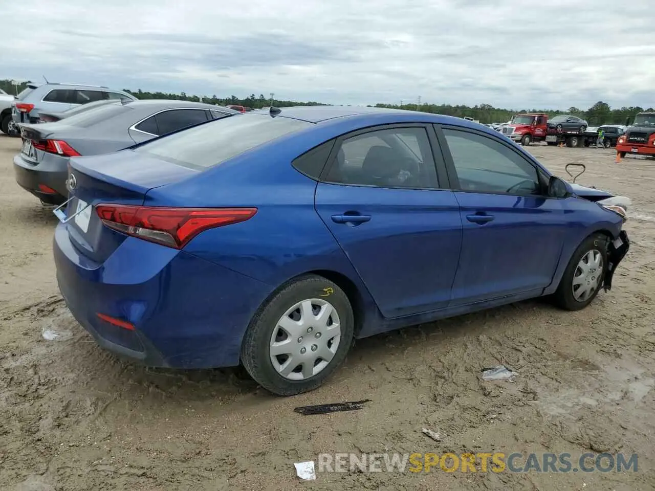 3 Photograph of a damaged car 3KPC24A60LE121883 HYUNDAI ACCENT 2020