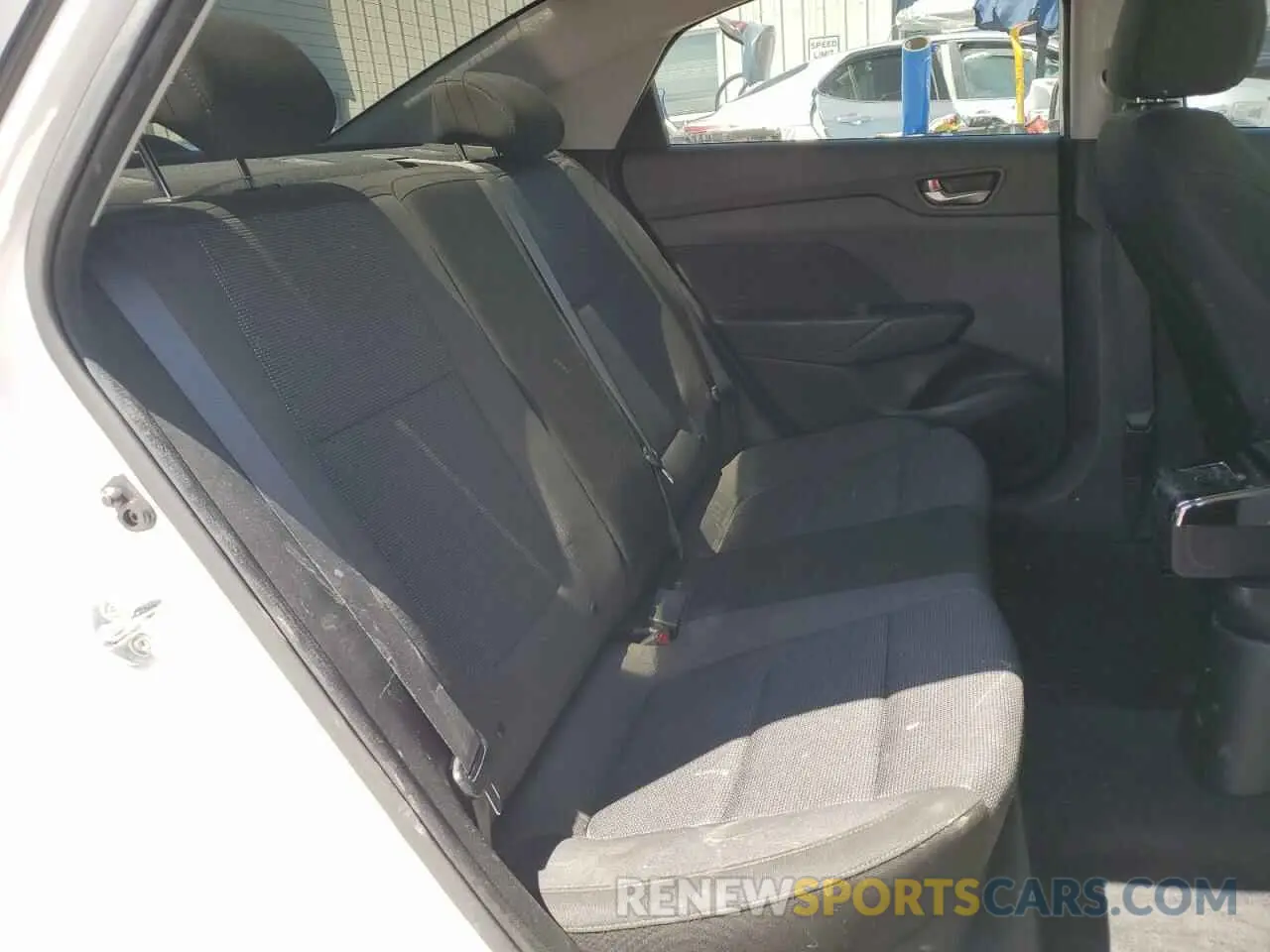 10 Photograph of a damaged car 3KPC24A61LE092863 HYUNDAI ACCENT 2020