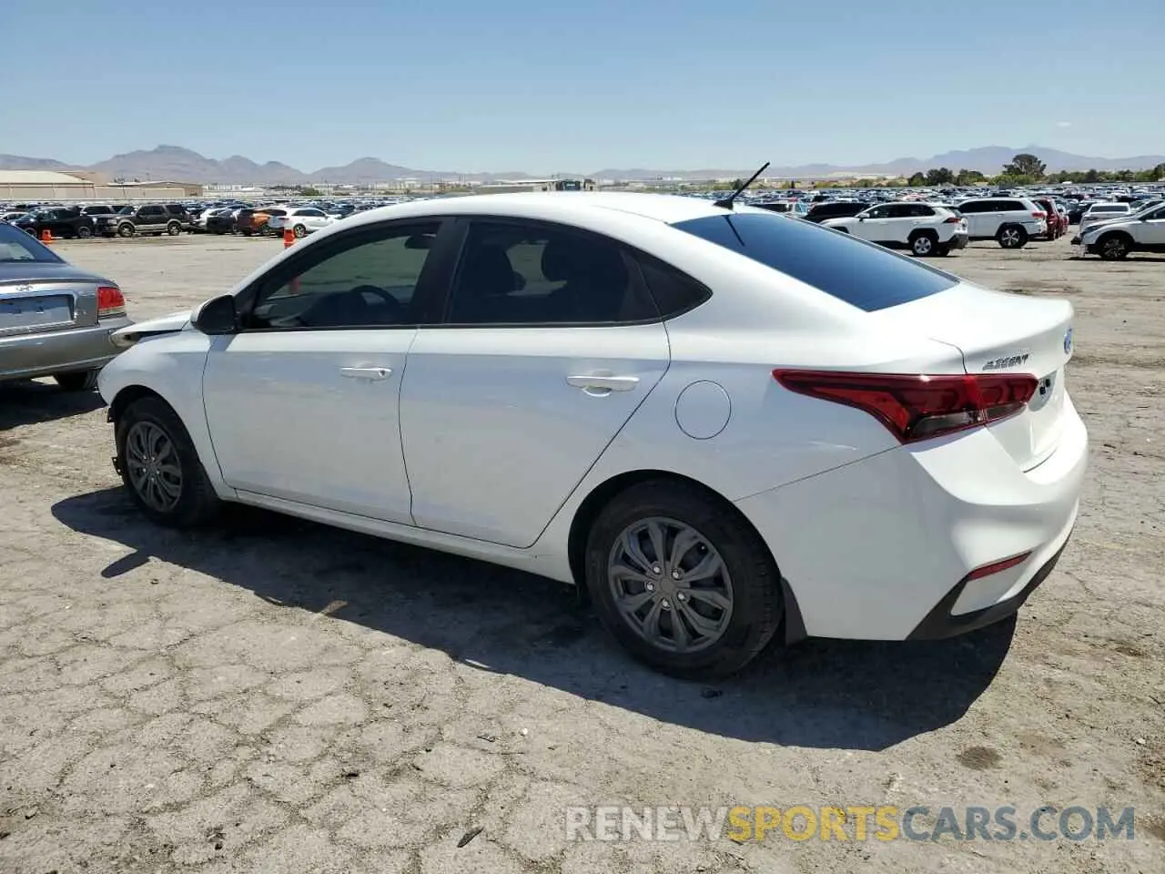 2 Photograph of a damaged car 3KPC24A61LE092863 HYUNDAI ACCENT 2020