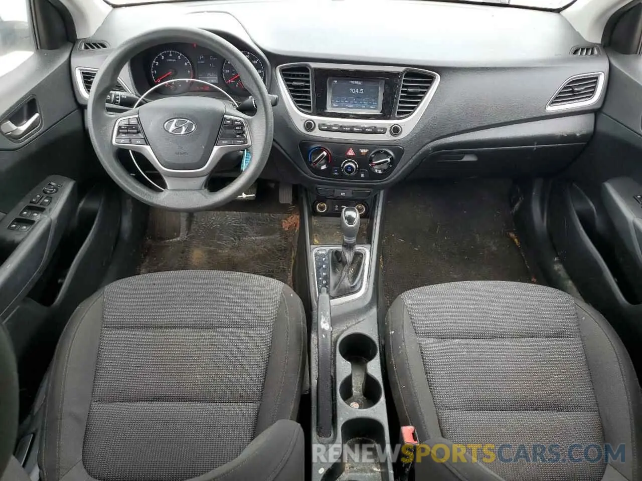 8 Photograph of a damaged car 3KPC24A61LE095813 HYUNDAI ACCENT 2020