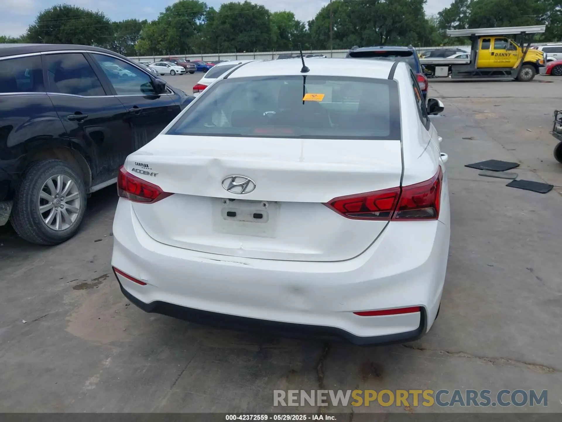 16 Фотография поврежденного автомобиля 3KPC24A61LE096279 HYUNDAI ACCENT 2020
