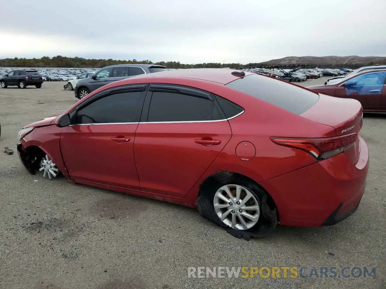 2 Фотография поврежденного автомобиля 3KPC24A61LE110164 HYUNDAI ACCENT 2020