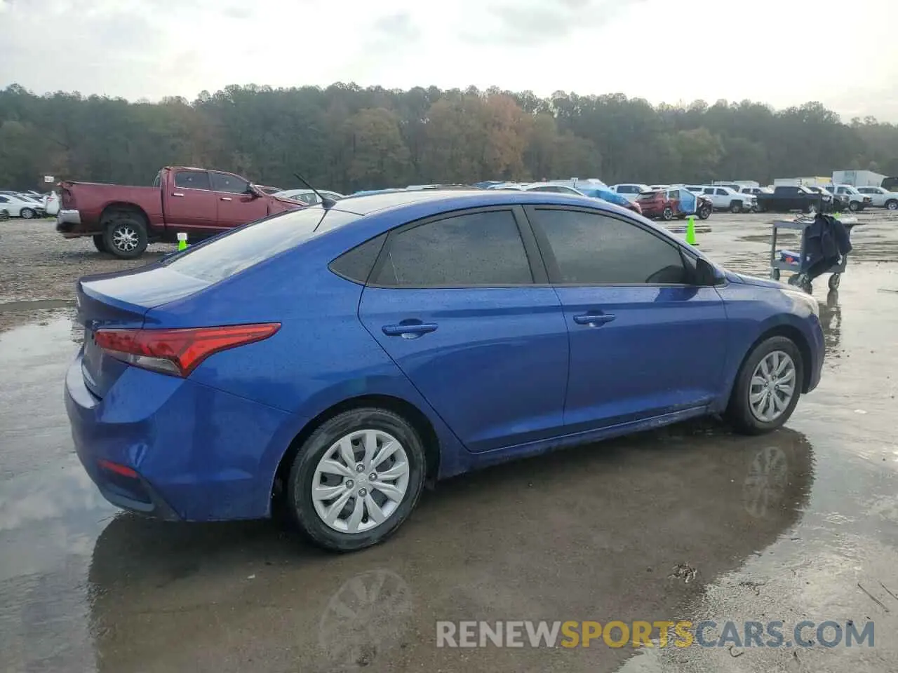 3 Photograph of a damaged car 3KPC24A62LE103336 HYUNDAI ACCENT 2020
