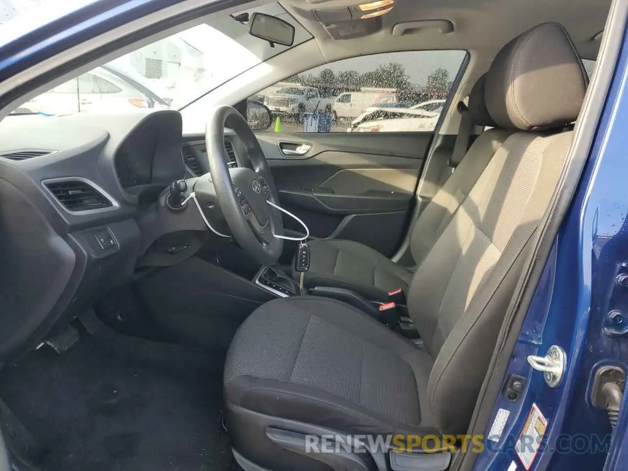 7 Photograph of a damaged car 3KPC24A62LE103336 HYUNDAI ACCENT 2020