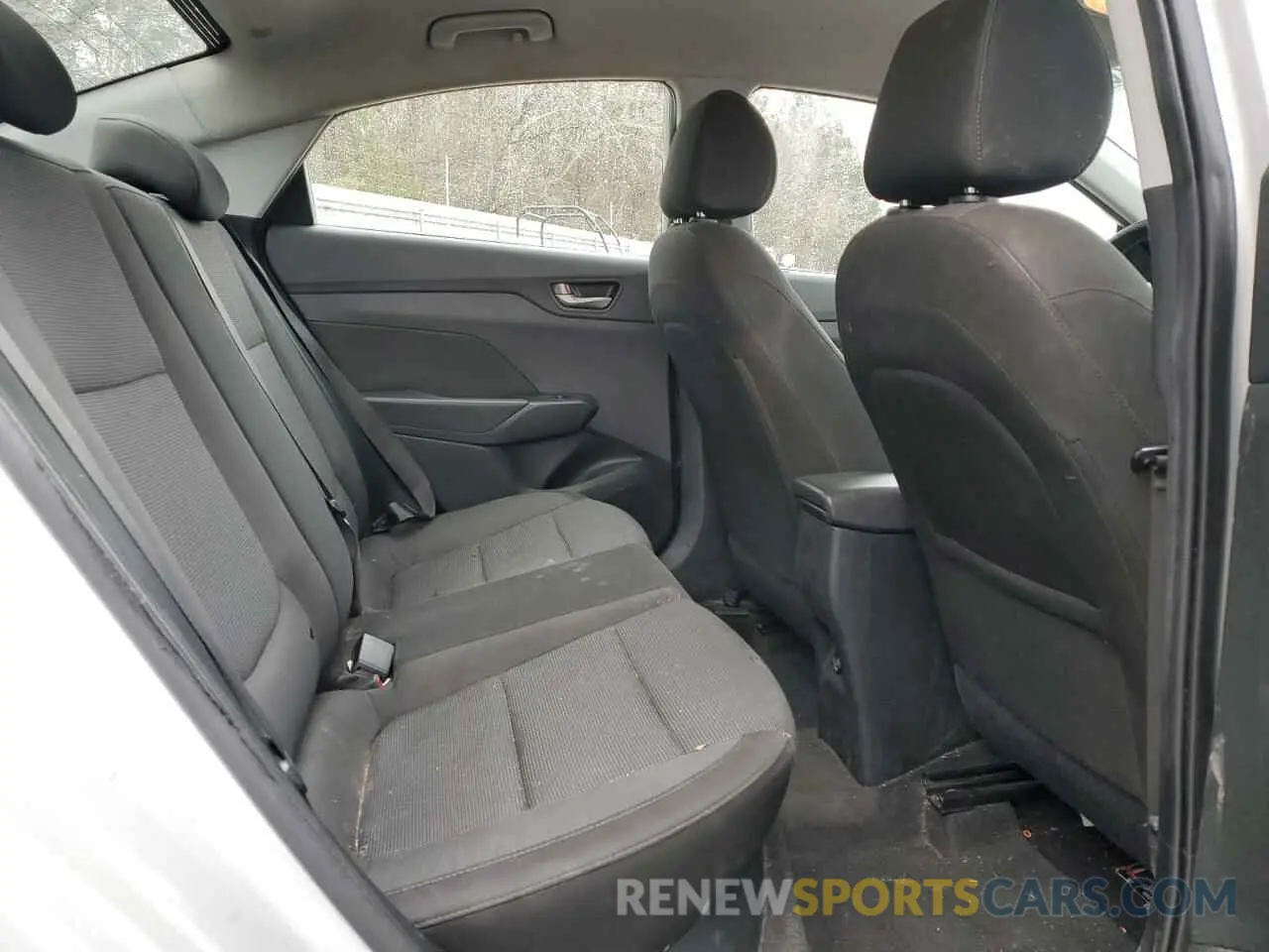 10 Фотография поврежденного автомобиля 3KPC24A62LE111243 HYUNDAI ACCENT 2020