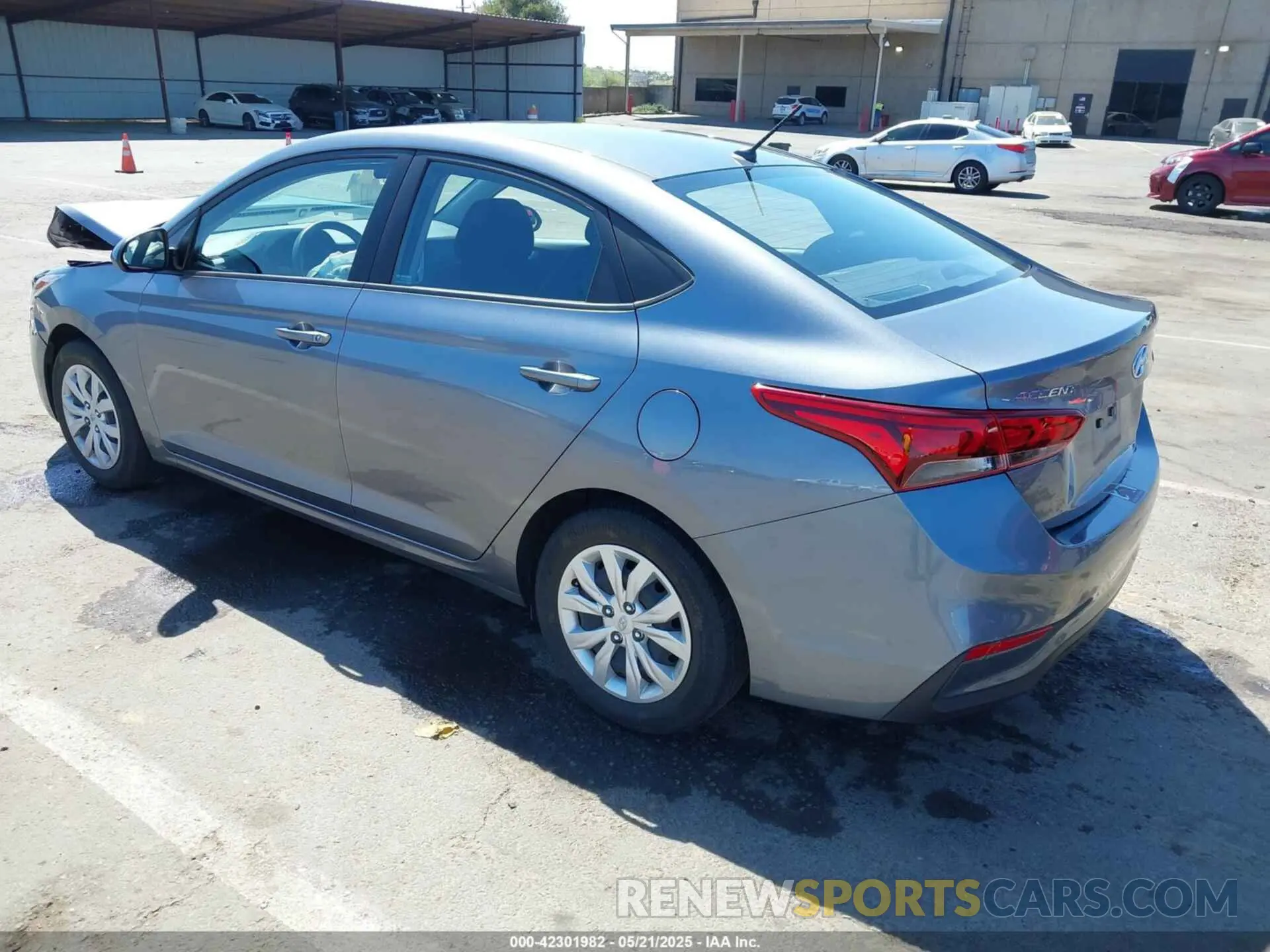 3 Фотография поврежденного автомобиля 3KPC24A62LE123781 HYUNDAI ACCENT 2020