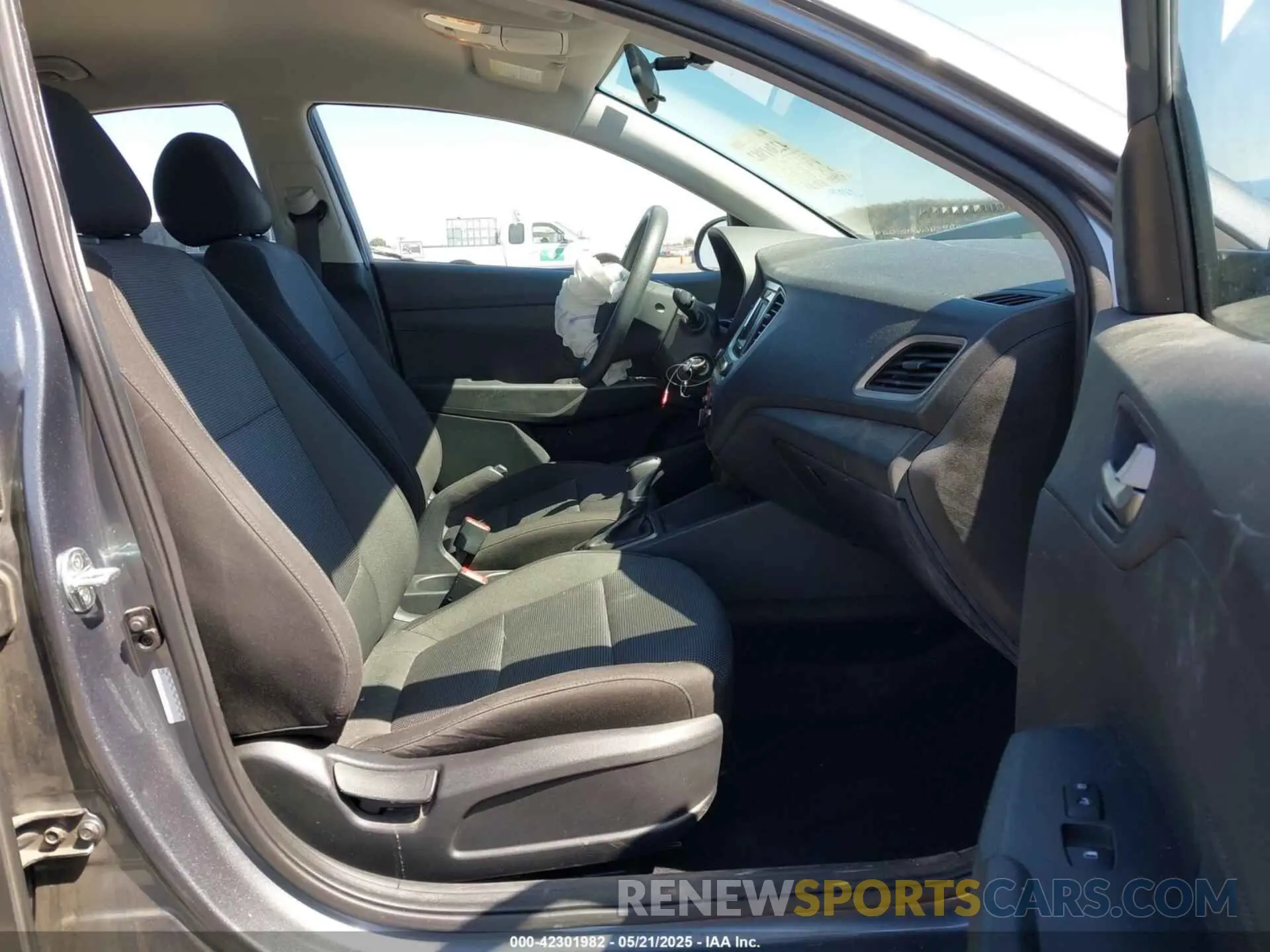 5 Фотография поврежденного автомобиля 3KPC24A62LE123781 HYUNDAI ACCENT 2020