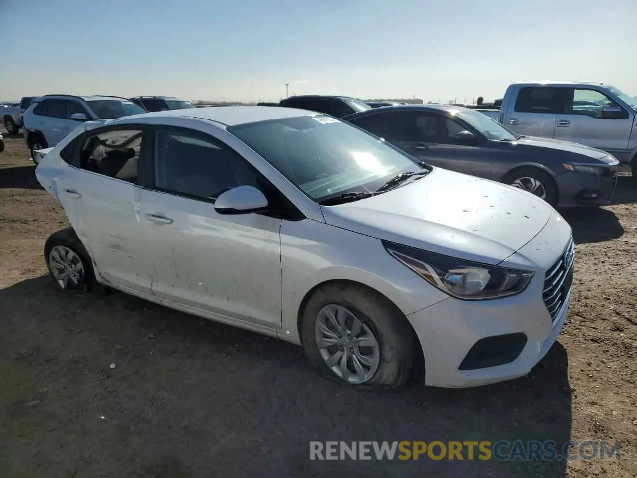 4 Photograph of a damaged car 3KPC24A63LE109159 HYUNDAI ACCENT 2020