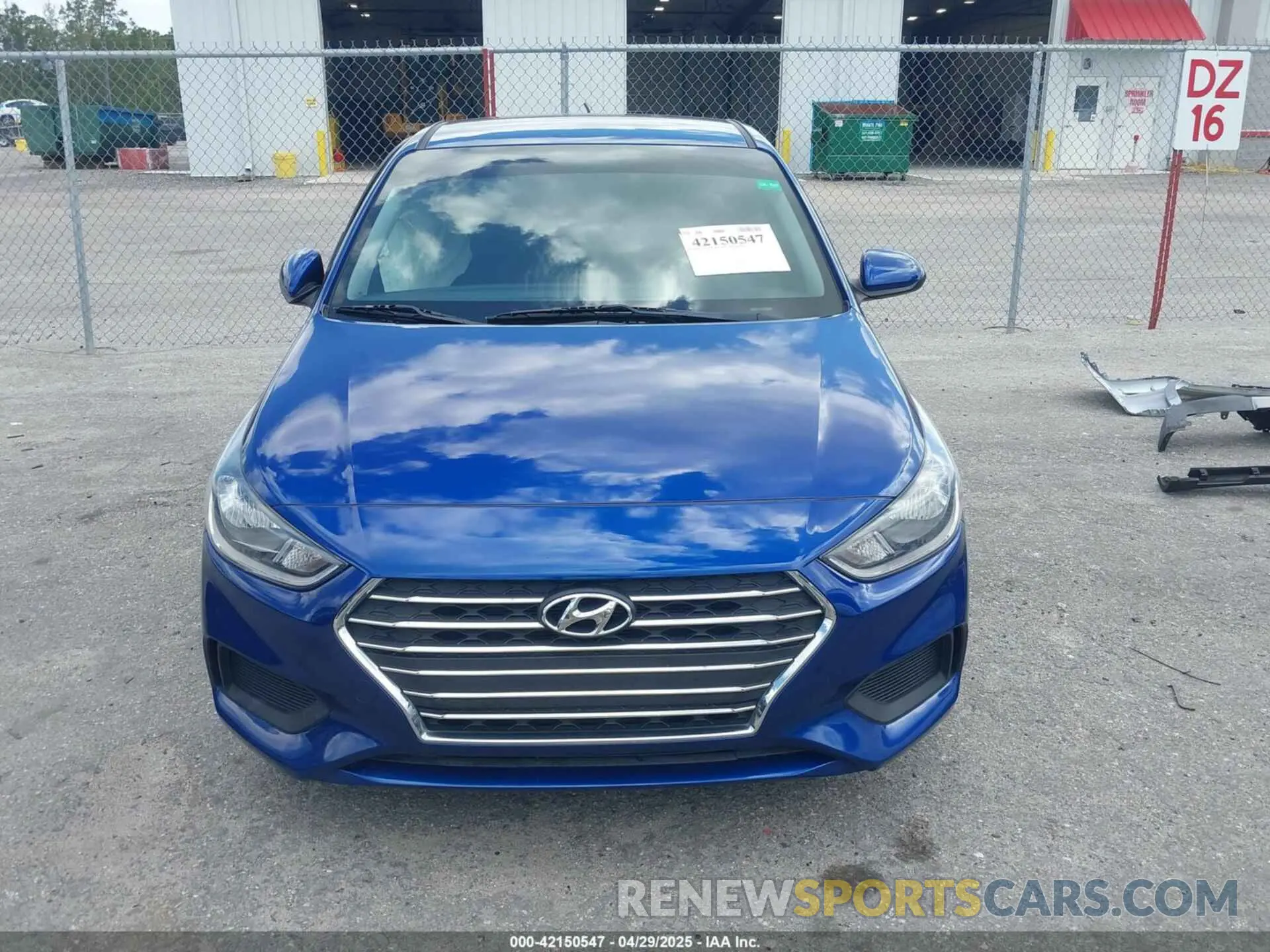 12 Фотография поврежденного автомобиля 3KPC24A63LE114006 HYUNDAI ACCENT 2020