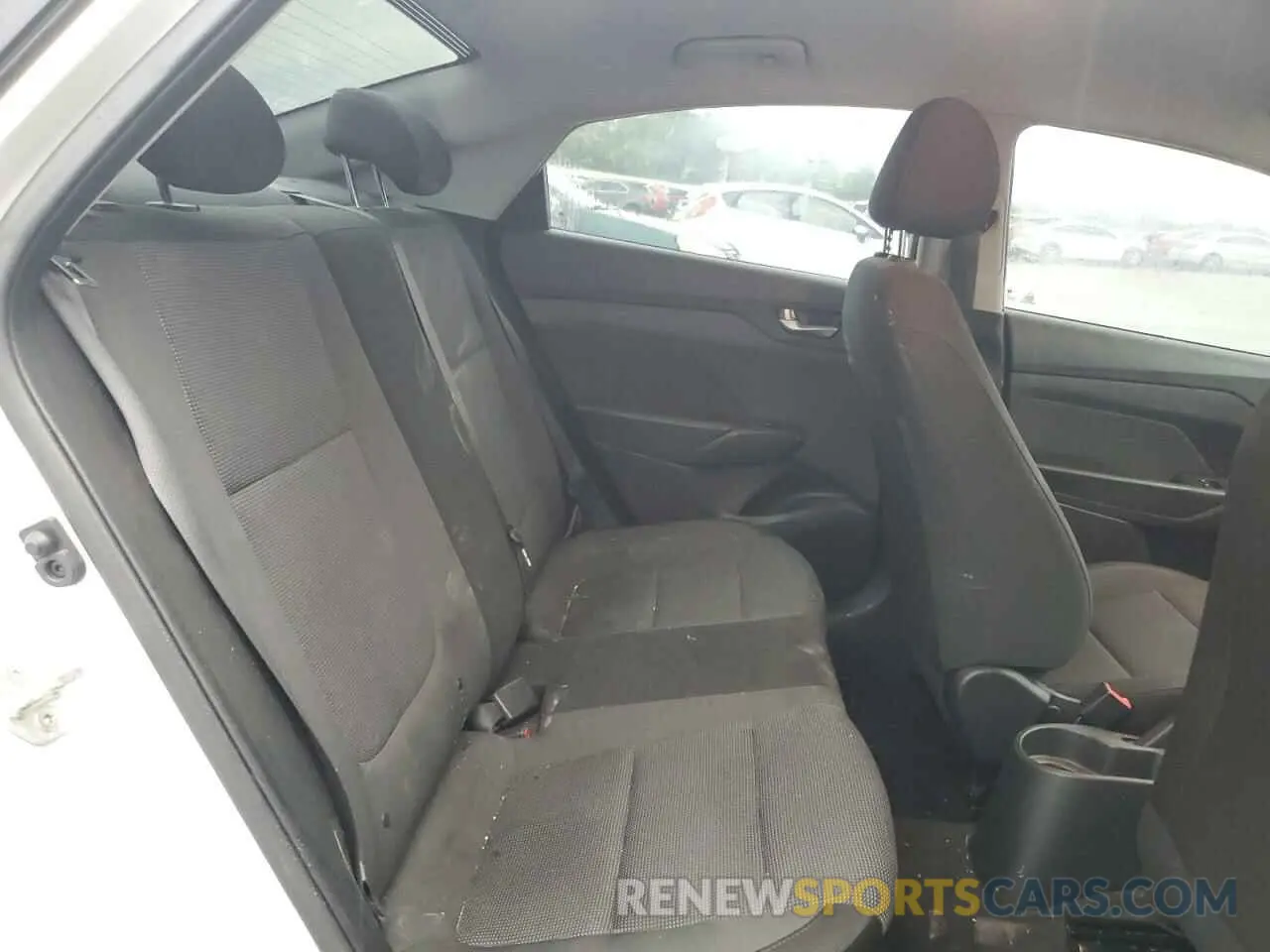 10 Photograph of a damaged car 3KPC24A66LE110435 HYUNDAI ACCENT 2020