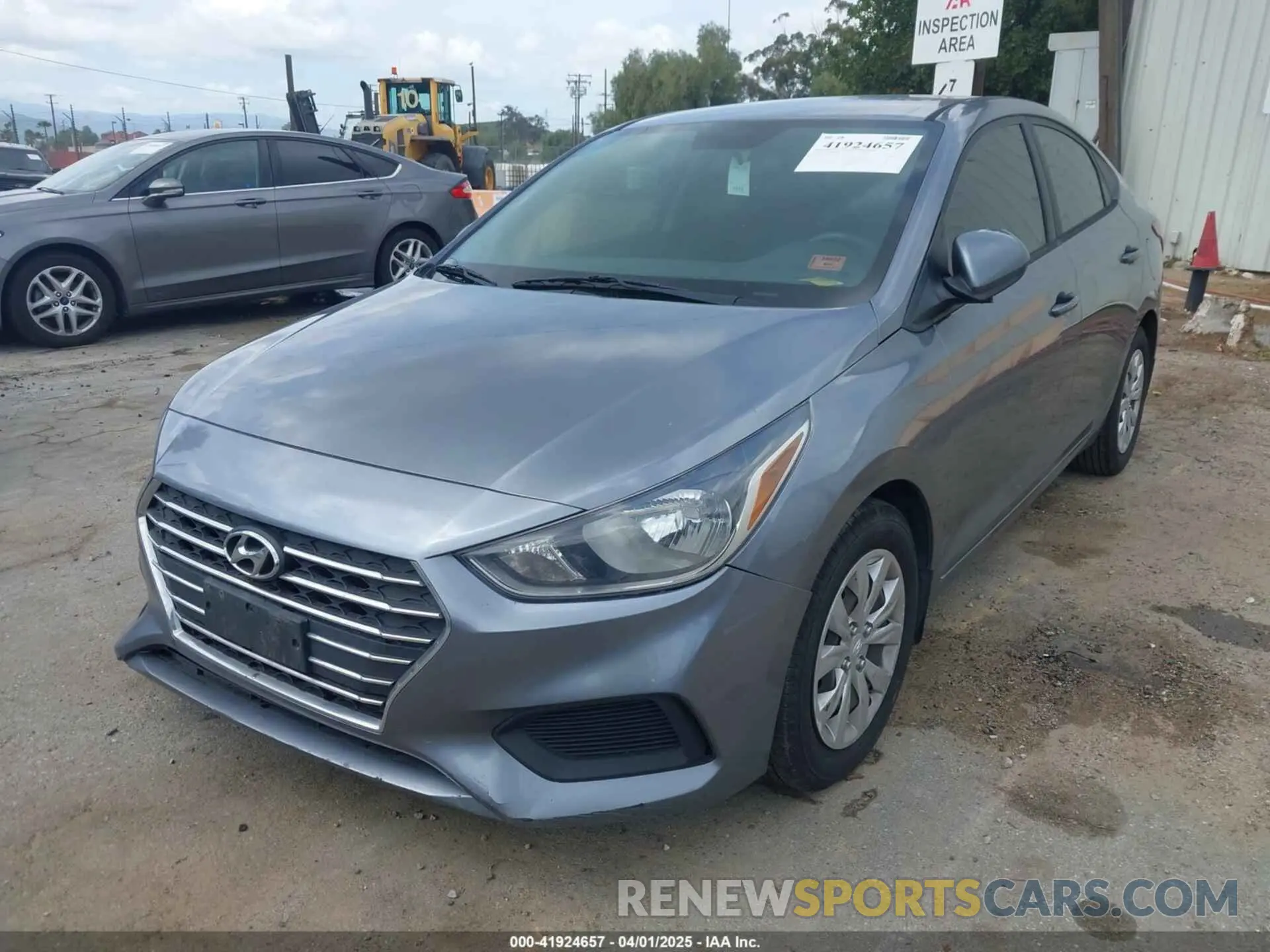 2 Photograph of a damaged car 3KPC24A67LE117880 HYUNDAI ACCENT 2020