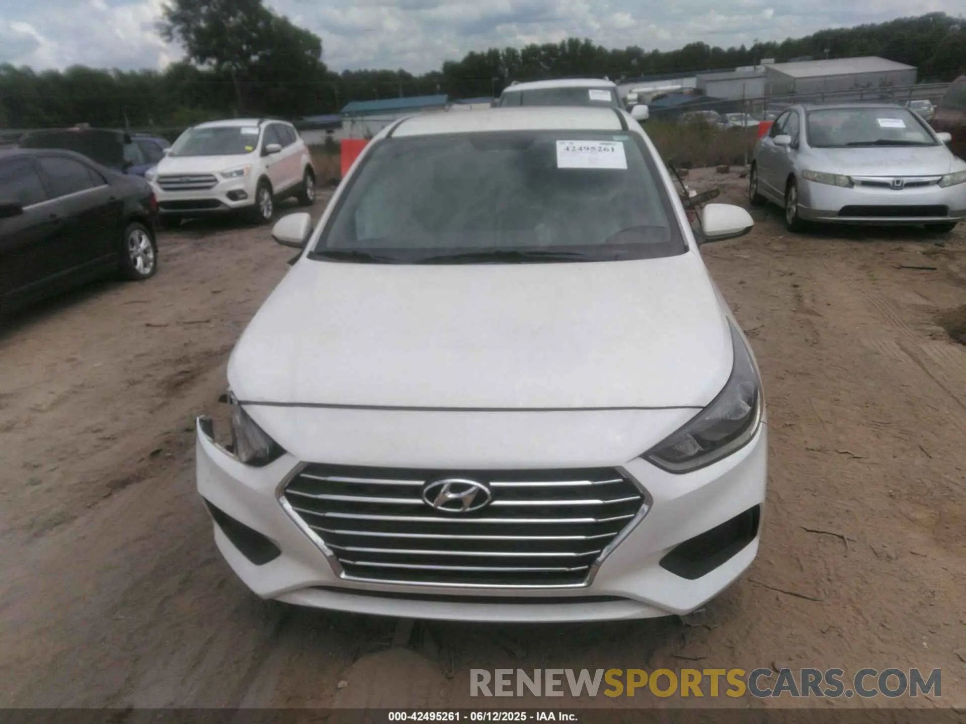 12 Photograph of a damaged car 3KPC24A68LE093184 HYUNDAI ACCENT 2020