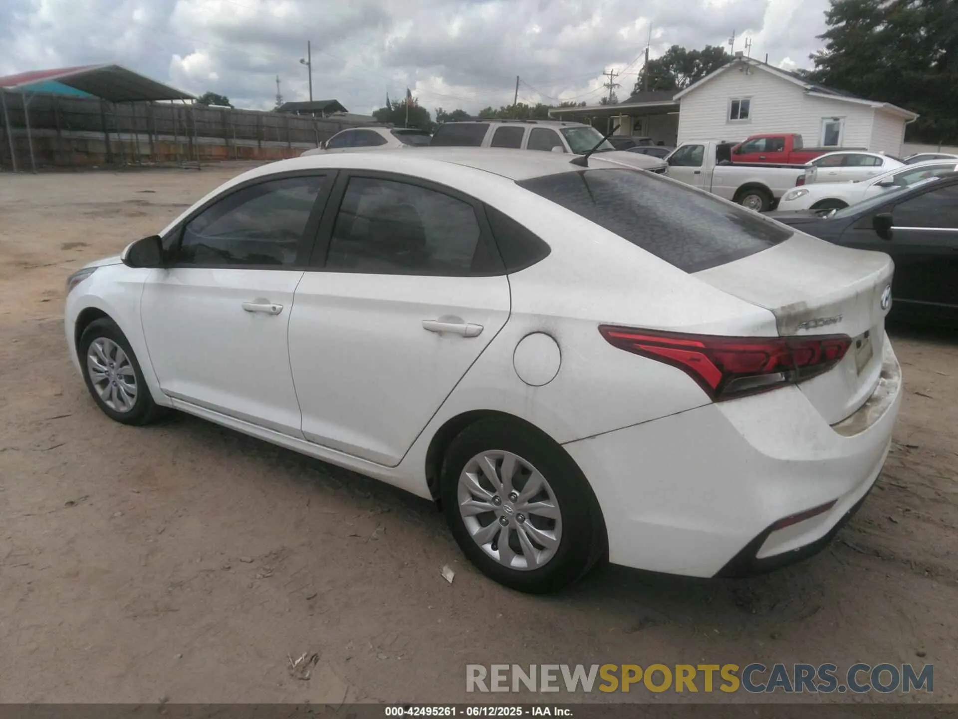 3 Photograph of a damaged car 3KPC24A68LE093184 HYUNDAI ACCENT 2020
