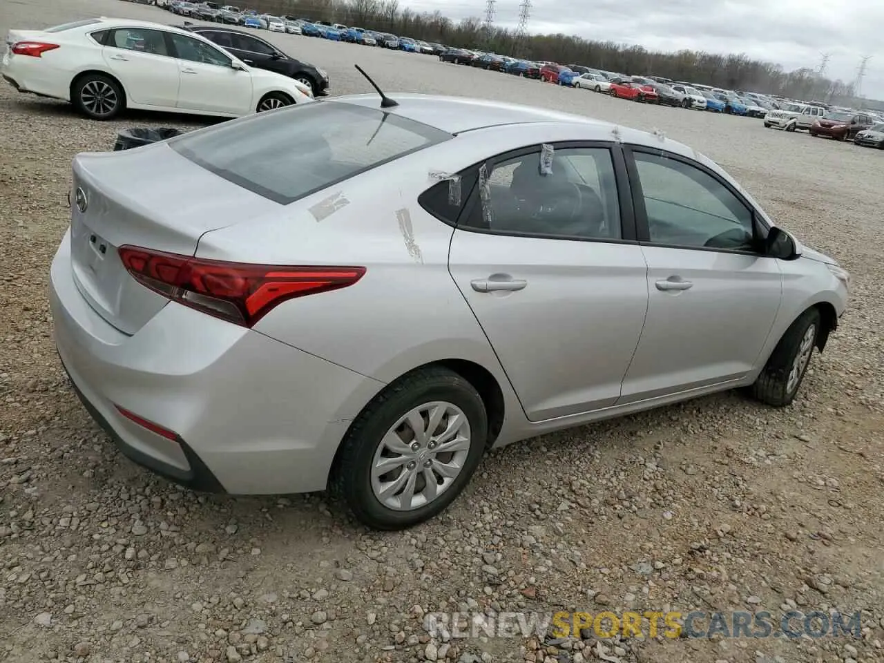 3 Photograph of a damaged car 3KPC24A68LE107004 HYUNDAI ACCENT 2020