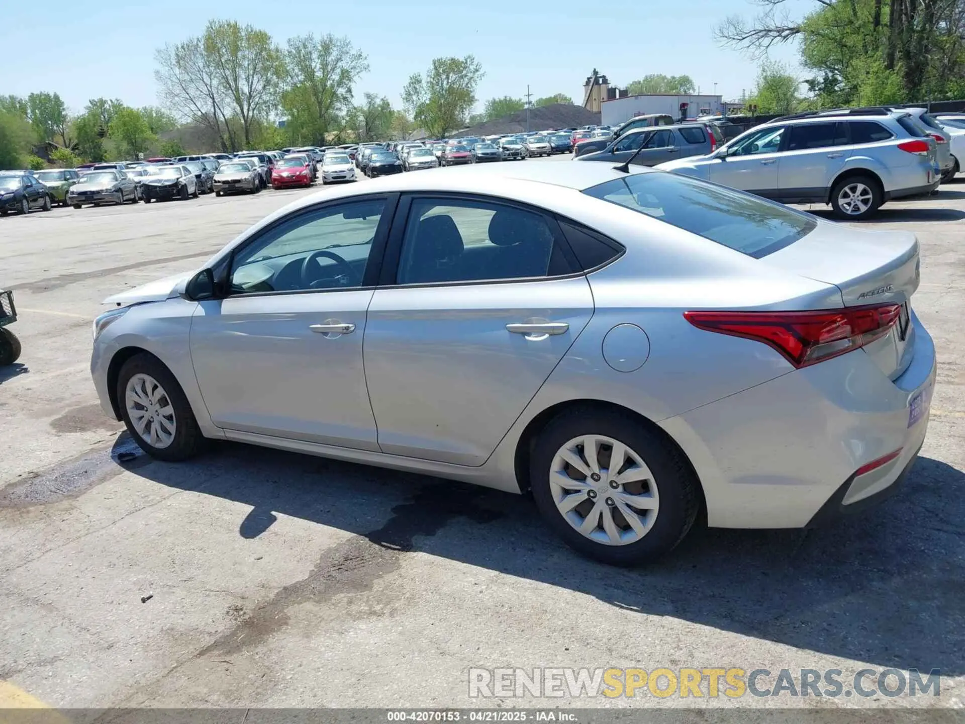 14 Photograph of a damaged car 3KPC24A69LE096613 HYUNDAI ACCENT 2020