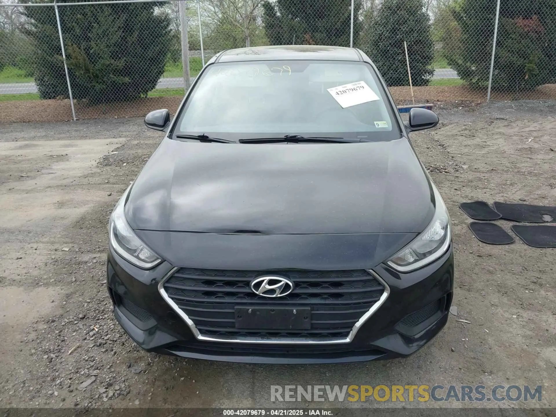 13 Photograph of a damaged car 3KPC24A69LE104371 HYUNDAI ACCENT 2020