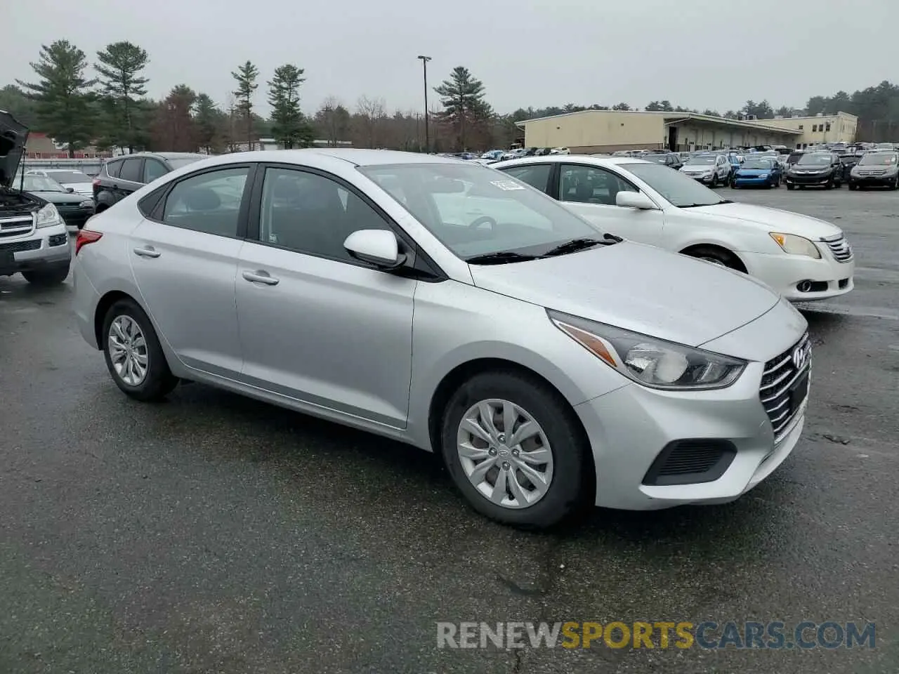 4 Photograph of a damaged car 3KPC24A69LE106315 HYUNDAI ACCENT 2020