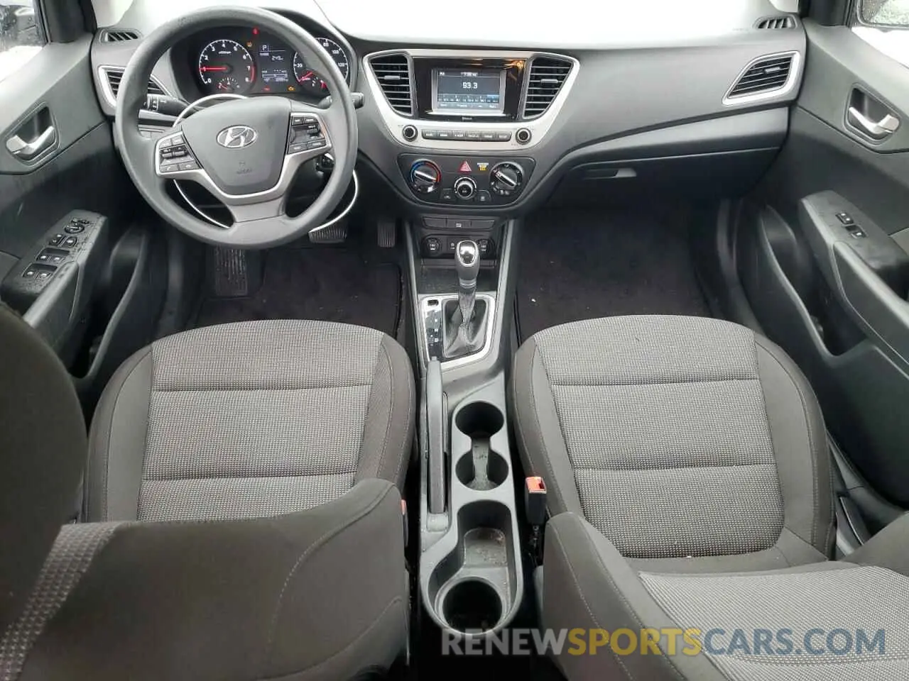 8 Photograph of a damaged car 3KPC24A69LE106315 HYUNDAI ACCENT 2020