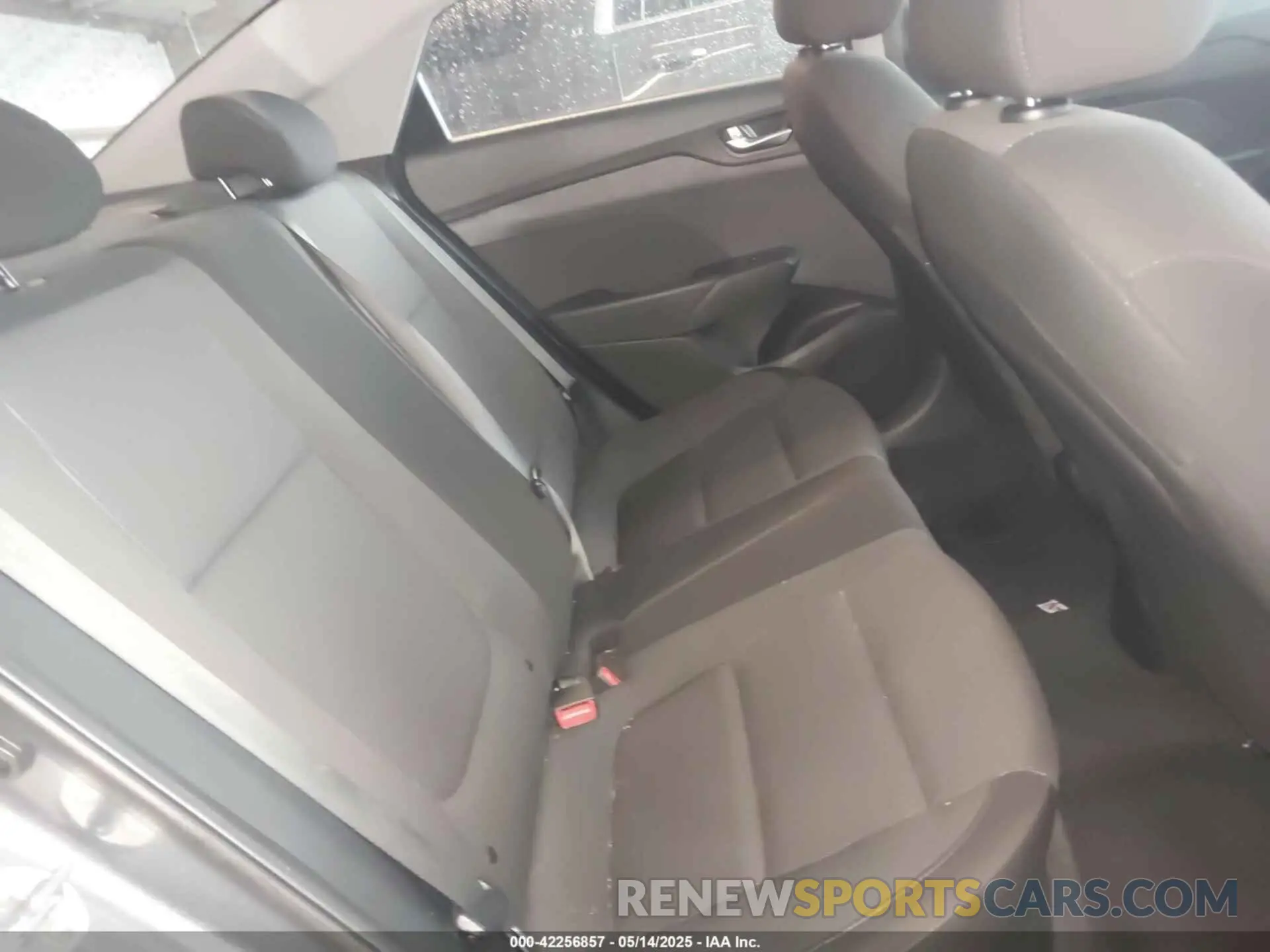 8 Фотография поврежденного автомобиля 3KPC24A69LE107139 HYUNDAI ACCENT 2020