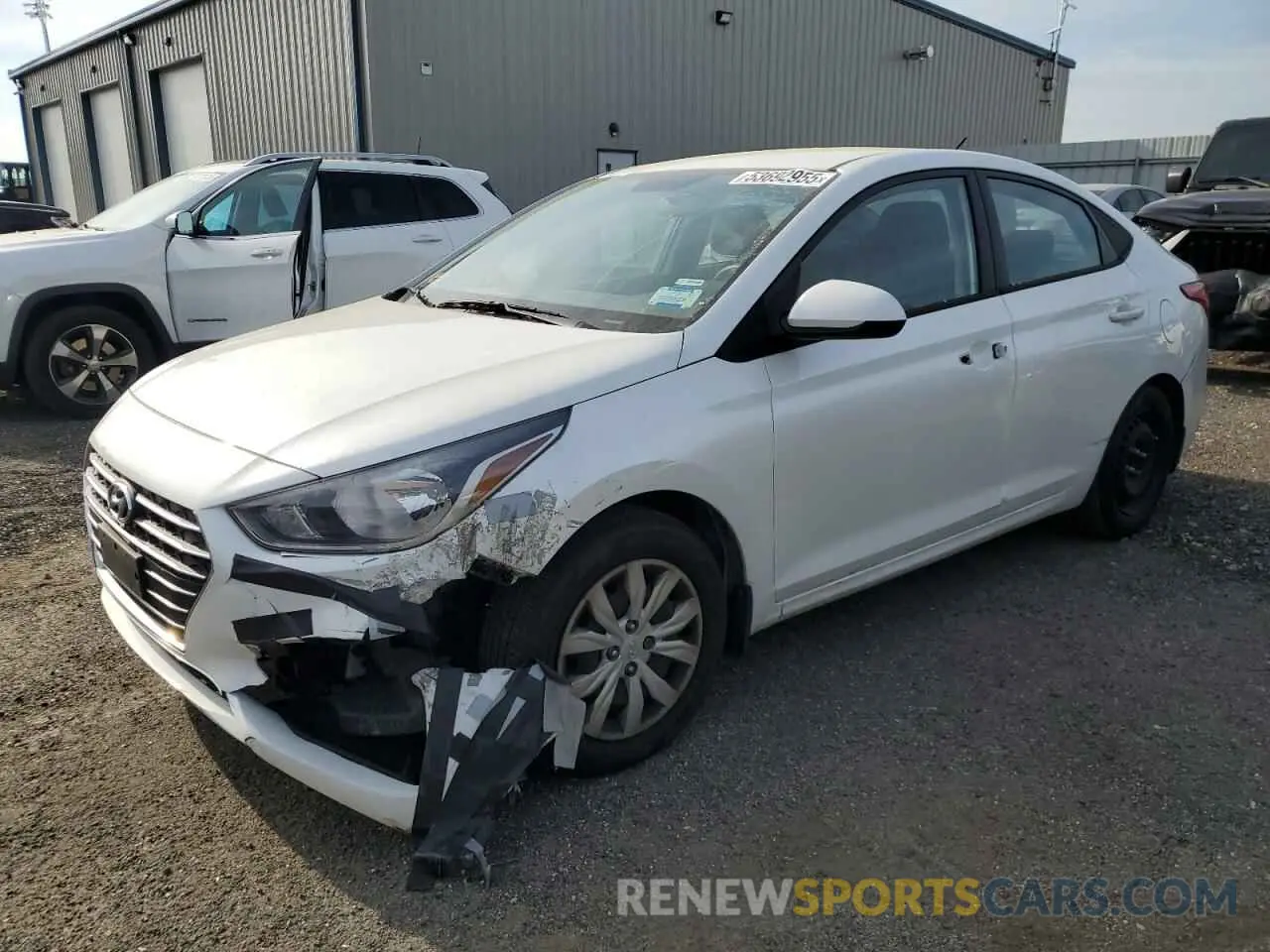 1 Photograph of a damaged car 3KPC24A69LE116116 HYUNDAI ACCENT 2020