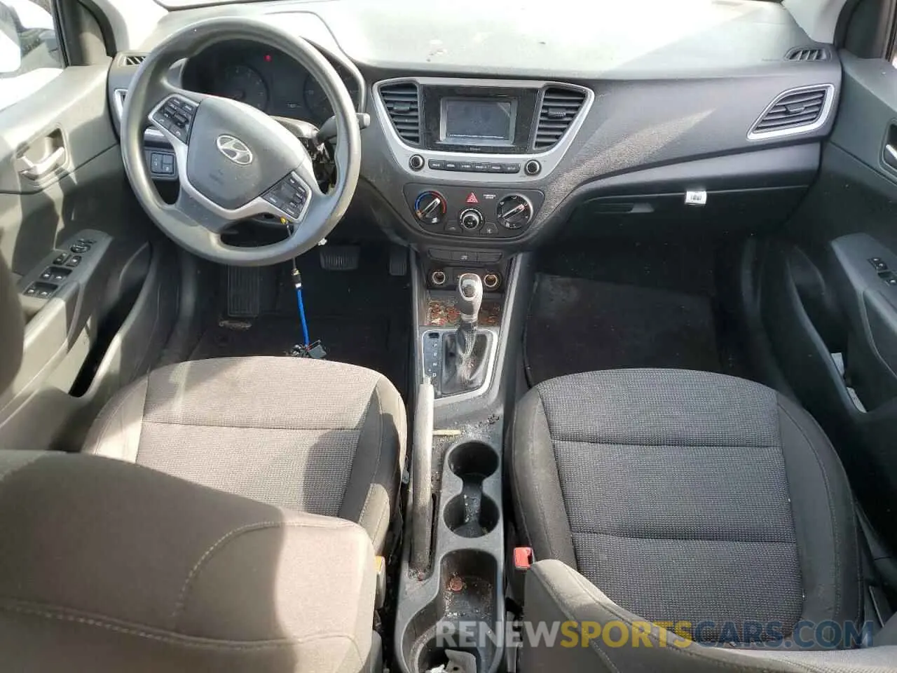 8 Photograph of a damaged car 3KPC24A69LE116116 HYUNDAI ACCENT 2020