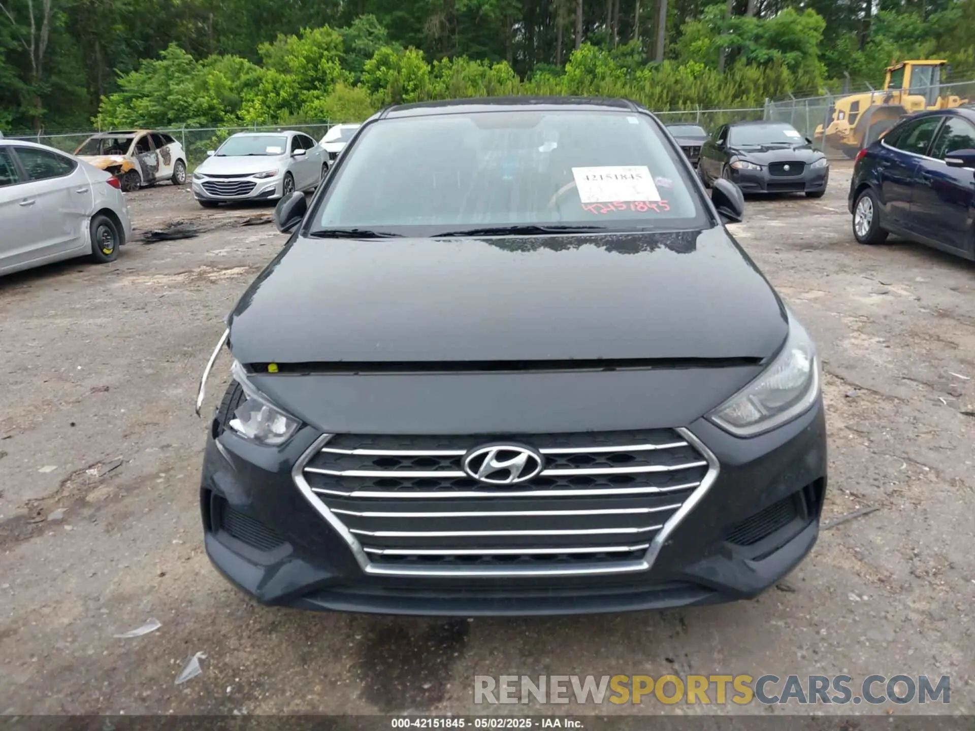 12 Photograph of a damaged car 3KPC24A69LE121557 HYUNDAI ACCENT 2020