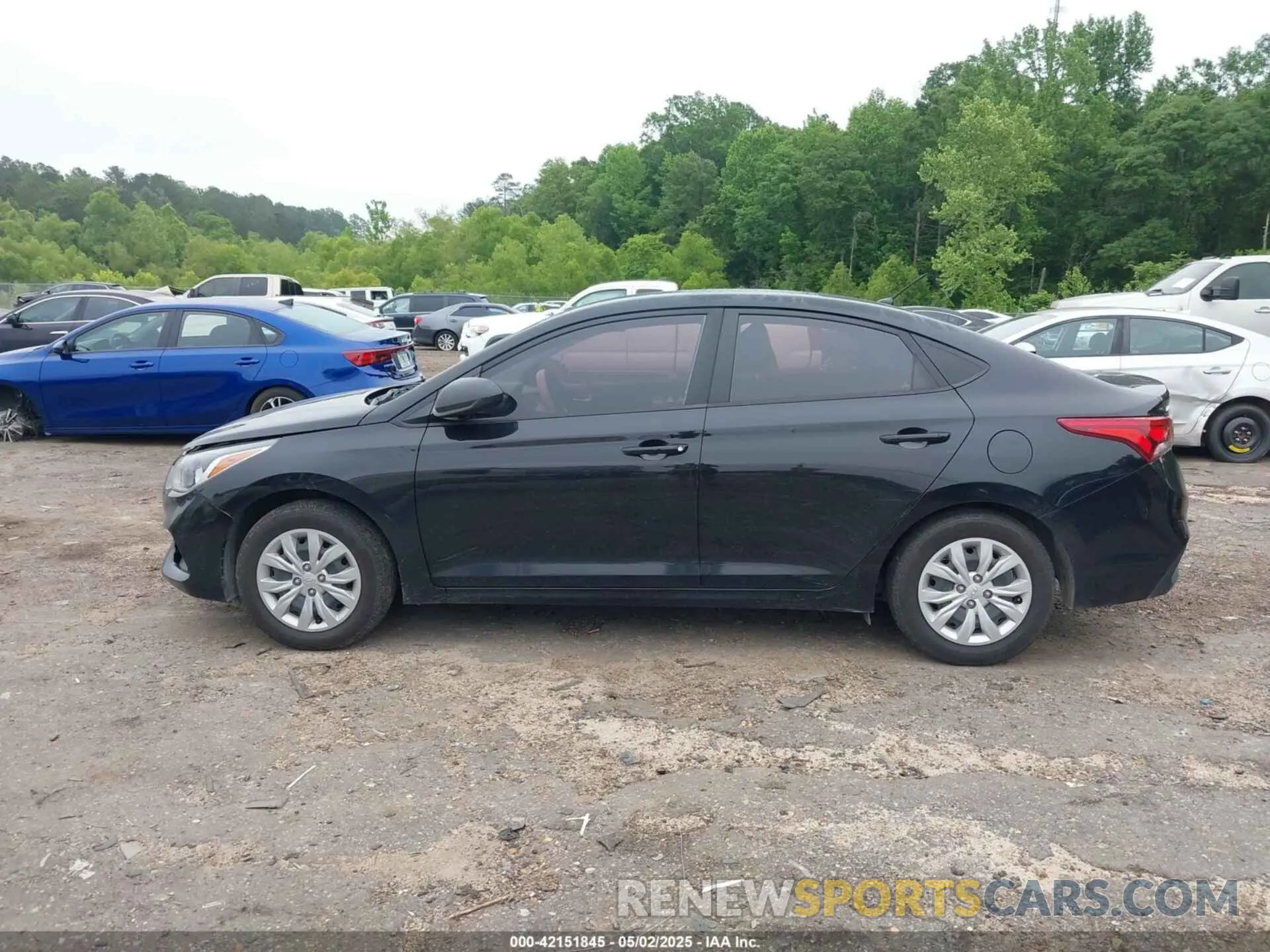 14 Photograph of a damaged car 3KPC24A69LE121557 HYUNDAI ACCENT 2020