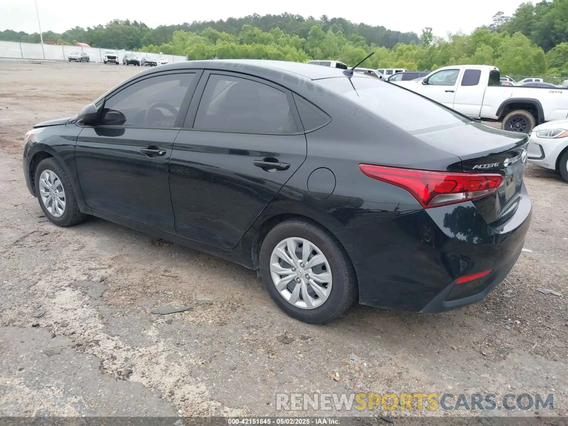 3 Photograph of a damaged car 3KPC24A69LE121557 HYUNDAI ACCENT 2020