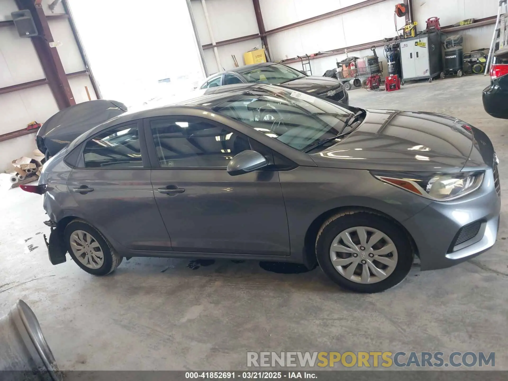 13 Photograph of a damaged car 3KPC24A69LE122644 HYUNDAI ACCENT 2020