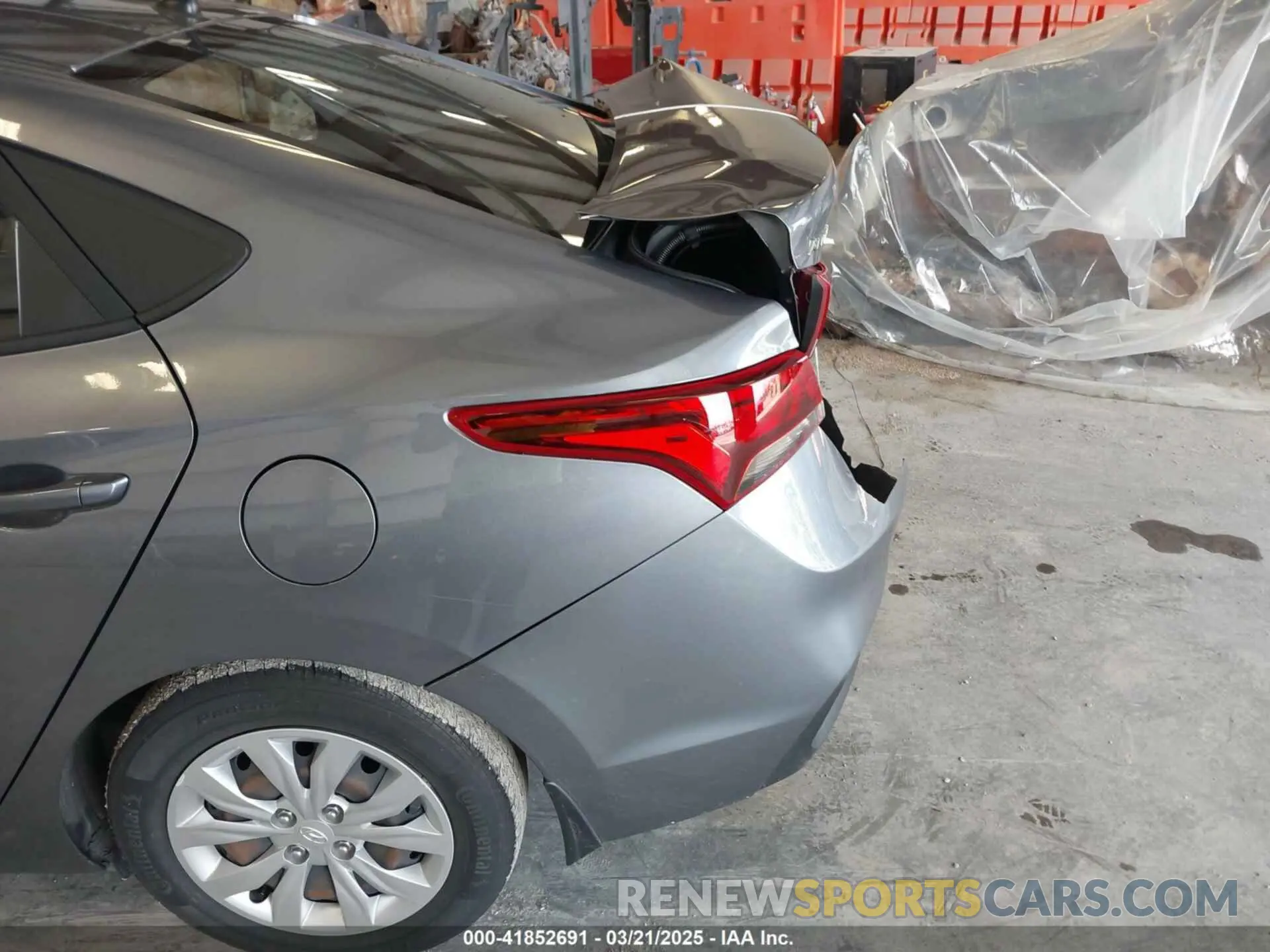 19 Photograph of a damaged car 3KPC24A69LE122644 HYUNDAI ACCENT 2020