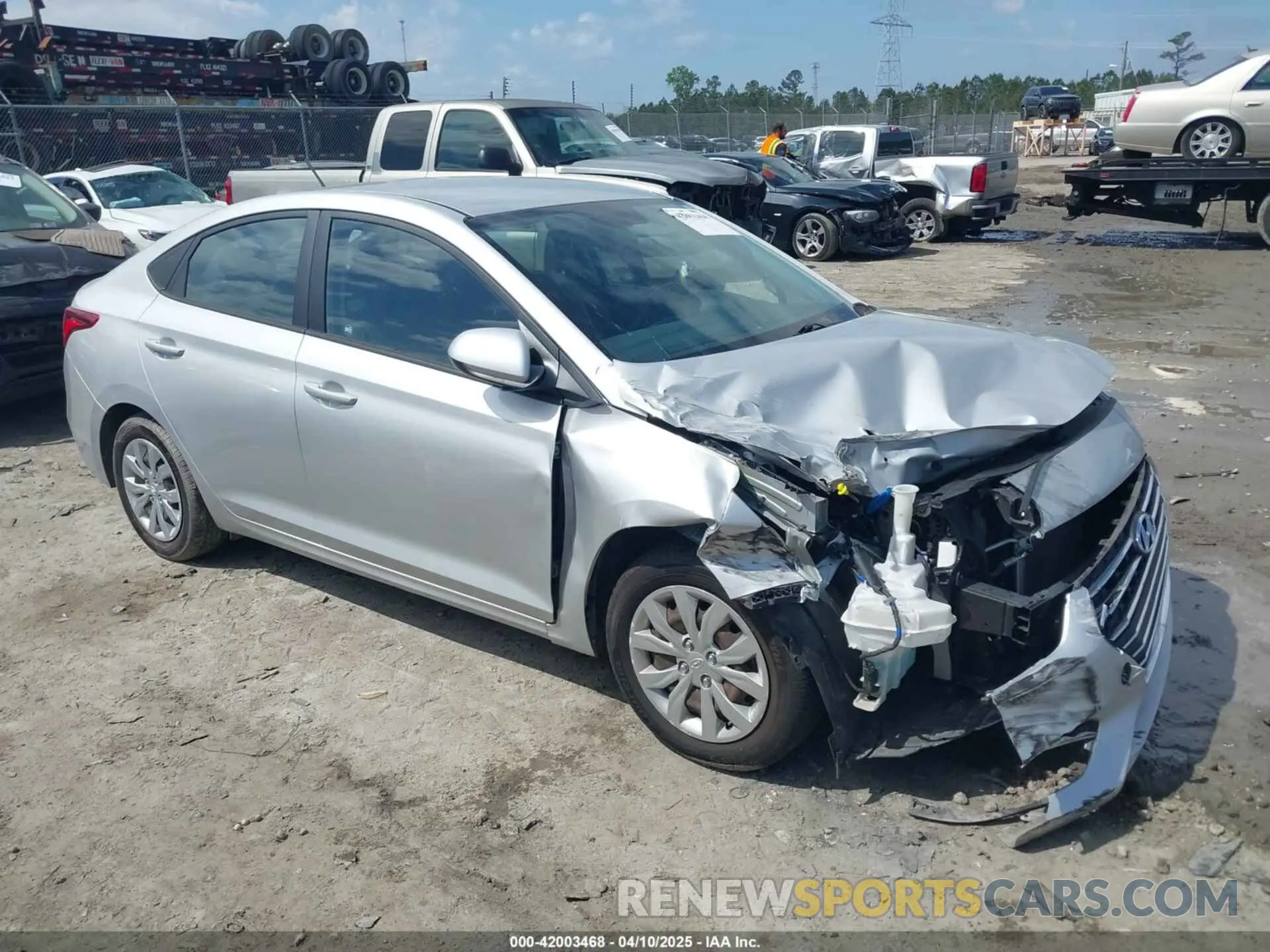 13 Photograph of a damaged car 3KPC24A6XLE107876 HYUNDAI ACCENT 2020