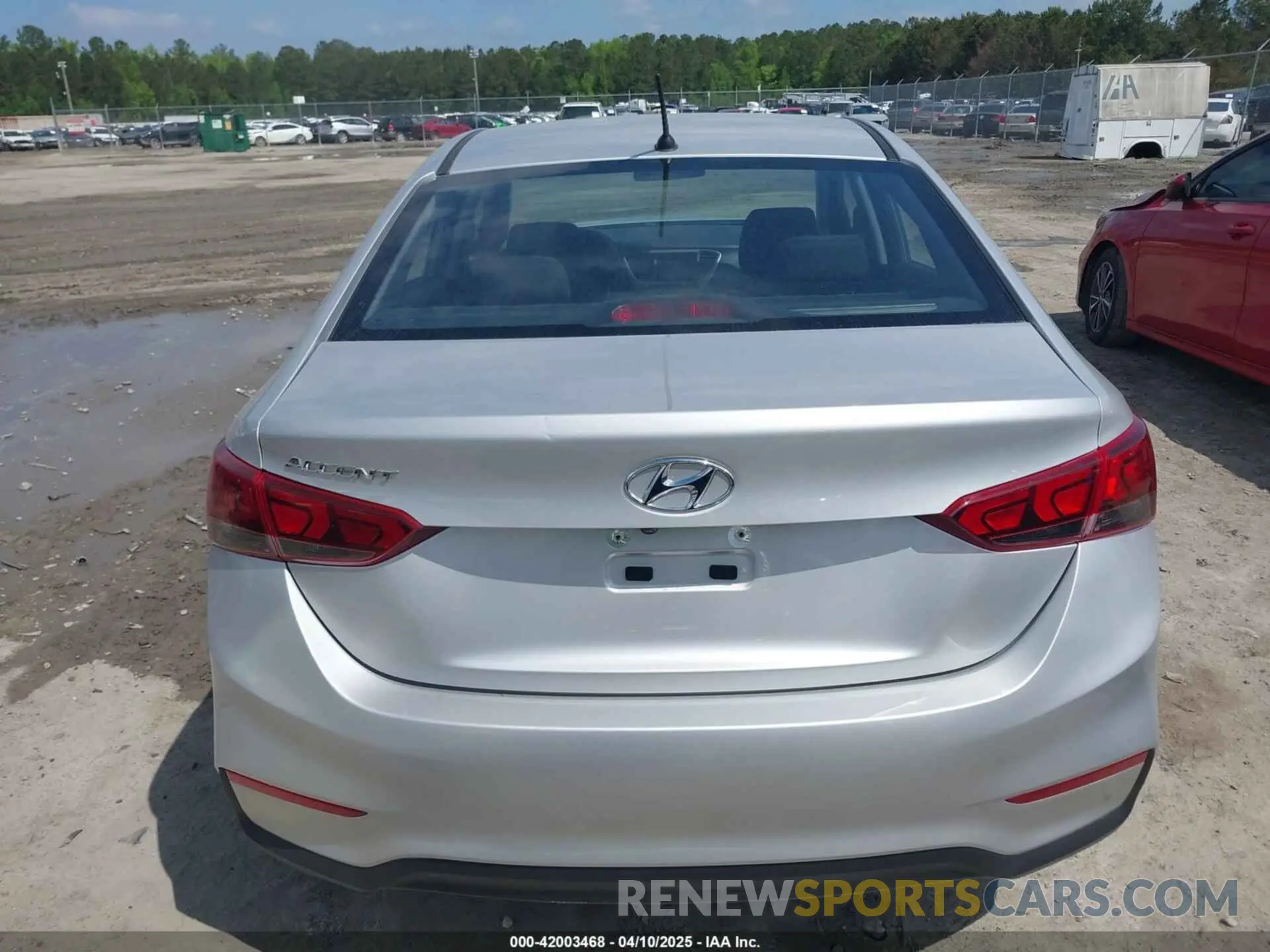16 Photograph of a damaged car 3KPC24A6XLE107876 HYUNDAI ACCENT 2020
