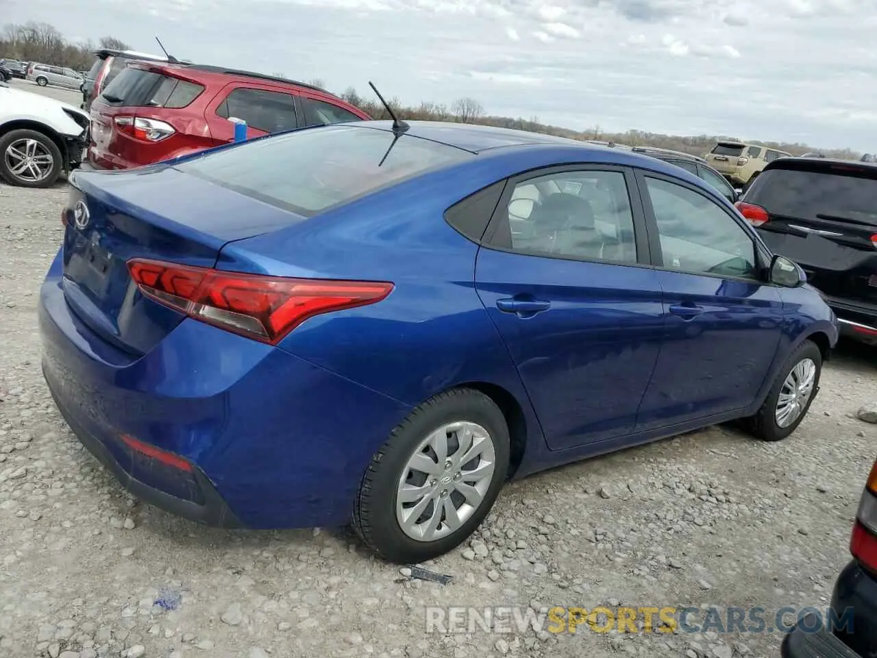3 Photograph of a damaged car 3KPC24A6XLE112897 HYUNDAI ACCENT 2020