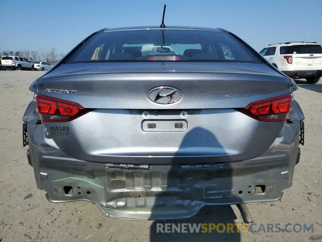 6 Photograph of a damaged car 3KPC24A6XLE113855 HYUNDAI ACCENT 2020