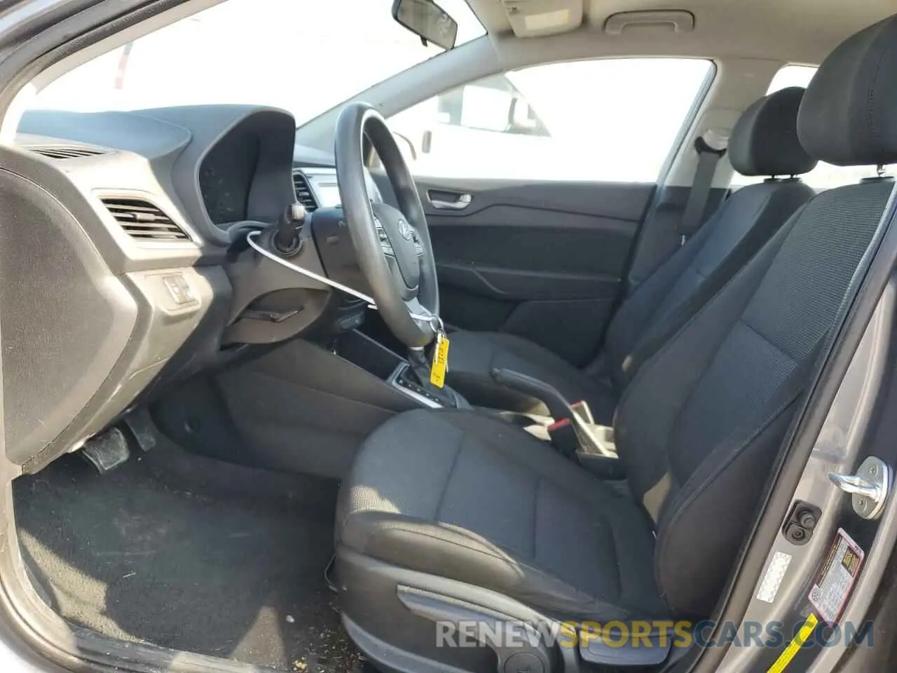 7 Photograph of a damaged car 3KPC24A6XLE113855 HYUNDAI ACCENT 2020