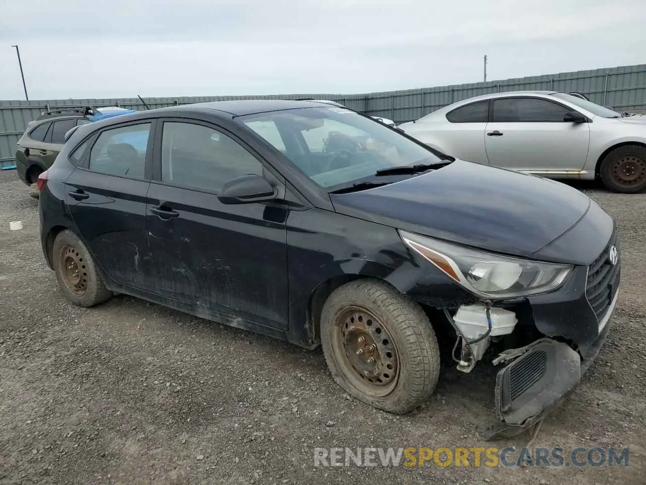 4 Photograph of a damaged car 3KPC25A6XLE092091 HYUNDAI ACCENT 2020