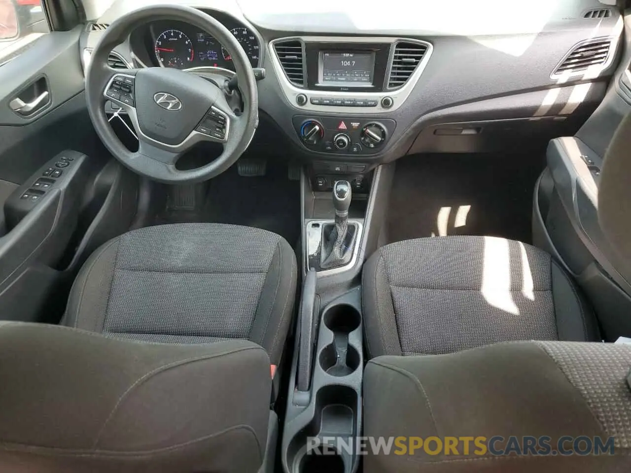 8 Фотография поврежденного автомобиля 3KPC24A62ME130361 HYUNDAI ACCENT 2021