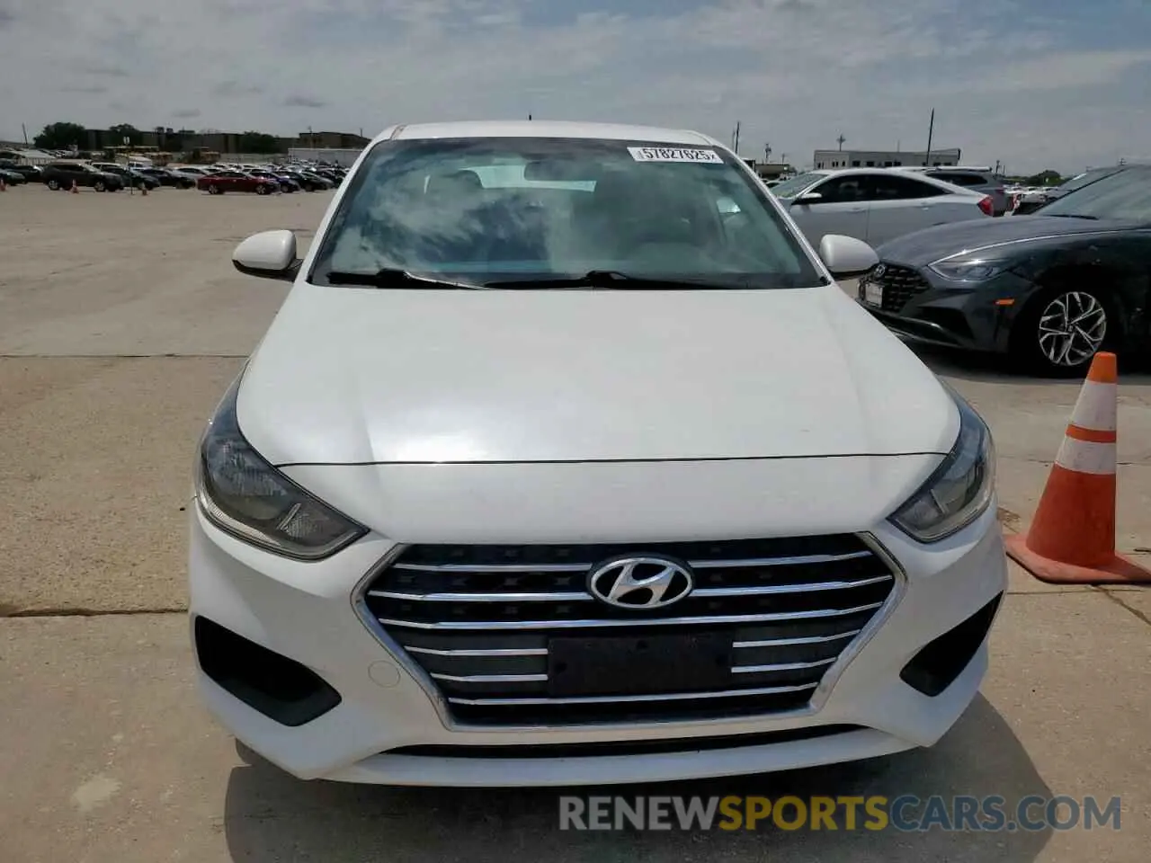 5 Photograph of a damaged car 3KPC24A62ME132613 HYUNDAI ACCENT 2021