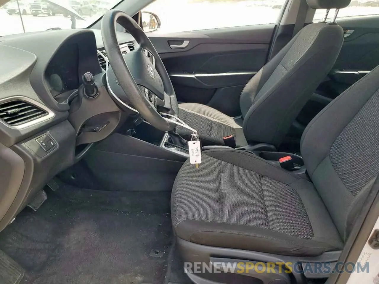 7 Photograph of a damaged car 3KPC24A62ME132613 HYUNDAI ACCENT 2021