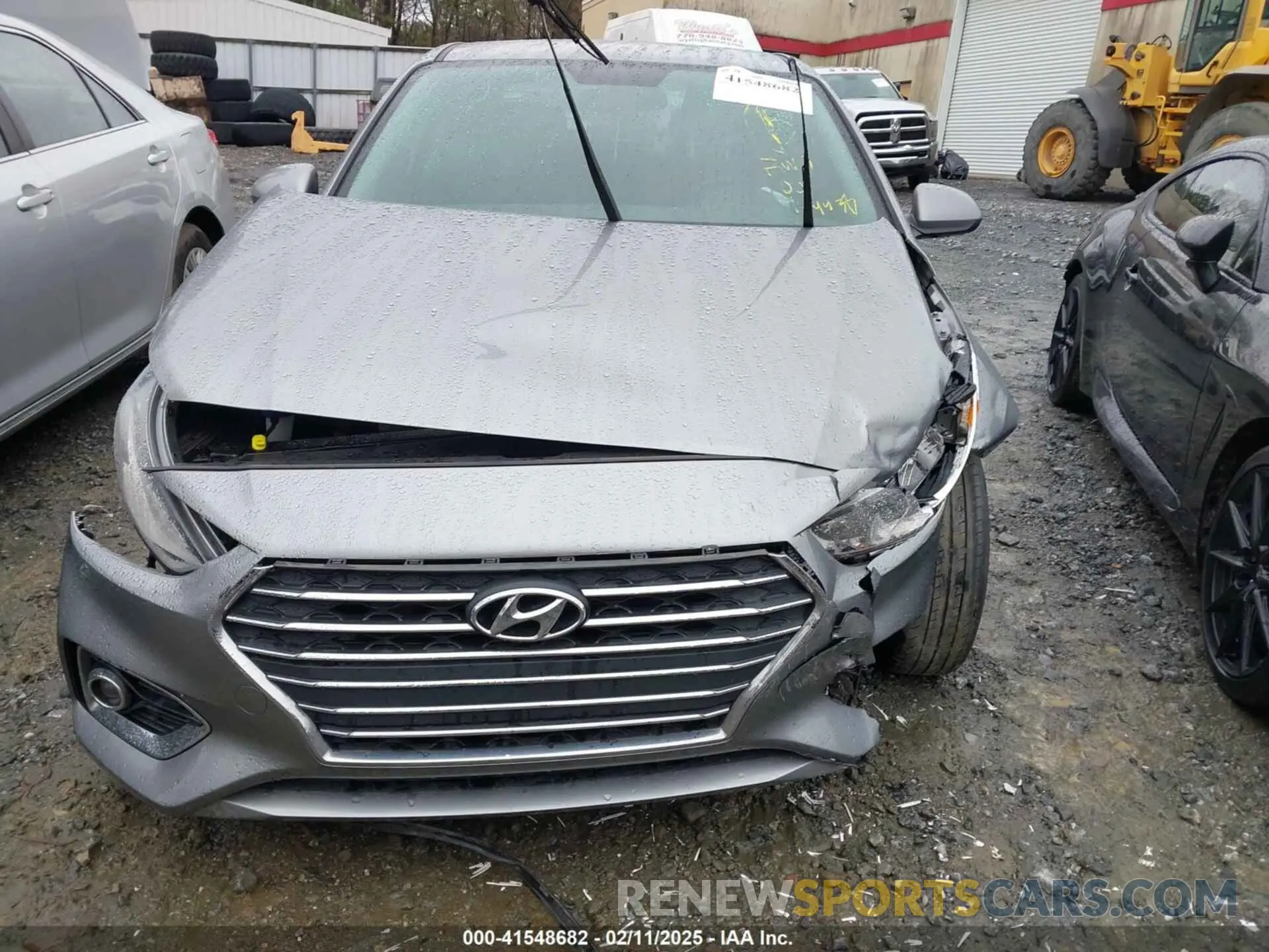 12 Photograph of a damaged car 3KPC24A62ME144938 HYUNDAI ACCENT 2021